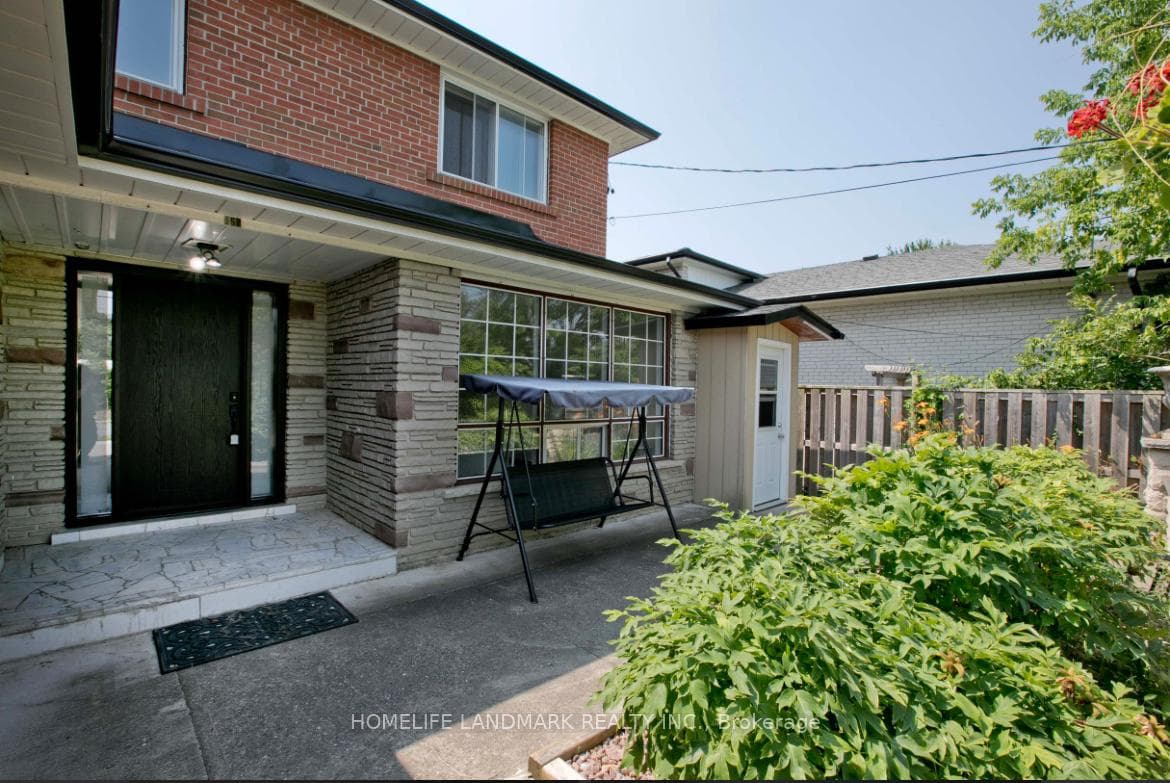 157 Pleasant View Drive - Detached photo 2 of 23 in Hillcrest Village / Bayview Village, Ontario