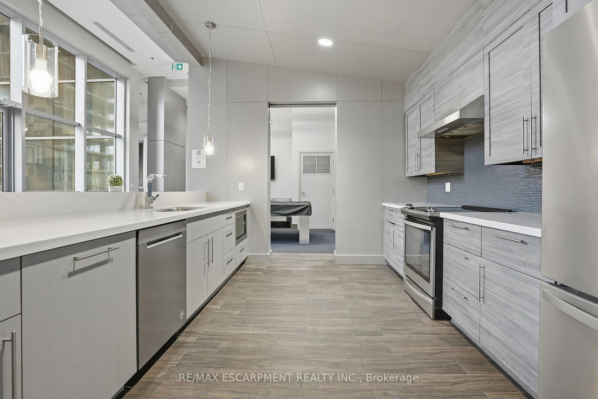 2087 Fairview Street Unit 1310 - Condo photo 26 of 27 in Burlington, Ontario