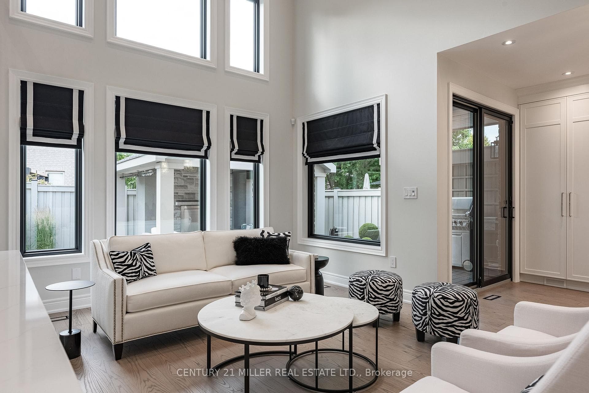 2201 Rochester Circle - Detached photo 14 of 47 in Oakville, Ontario