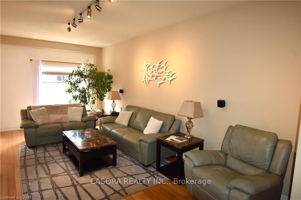 2229 WALKERS Line Unit 9 - Condo photo 4 of 46 in Burlington, Ontario