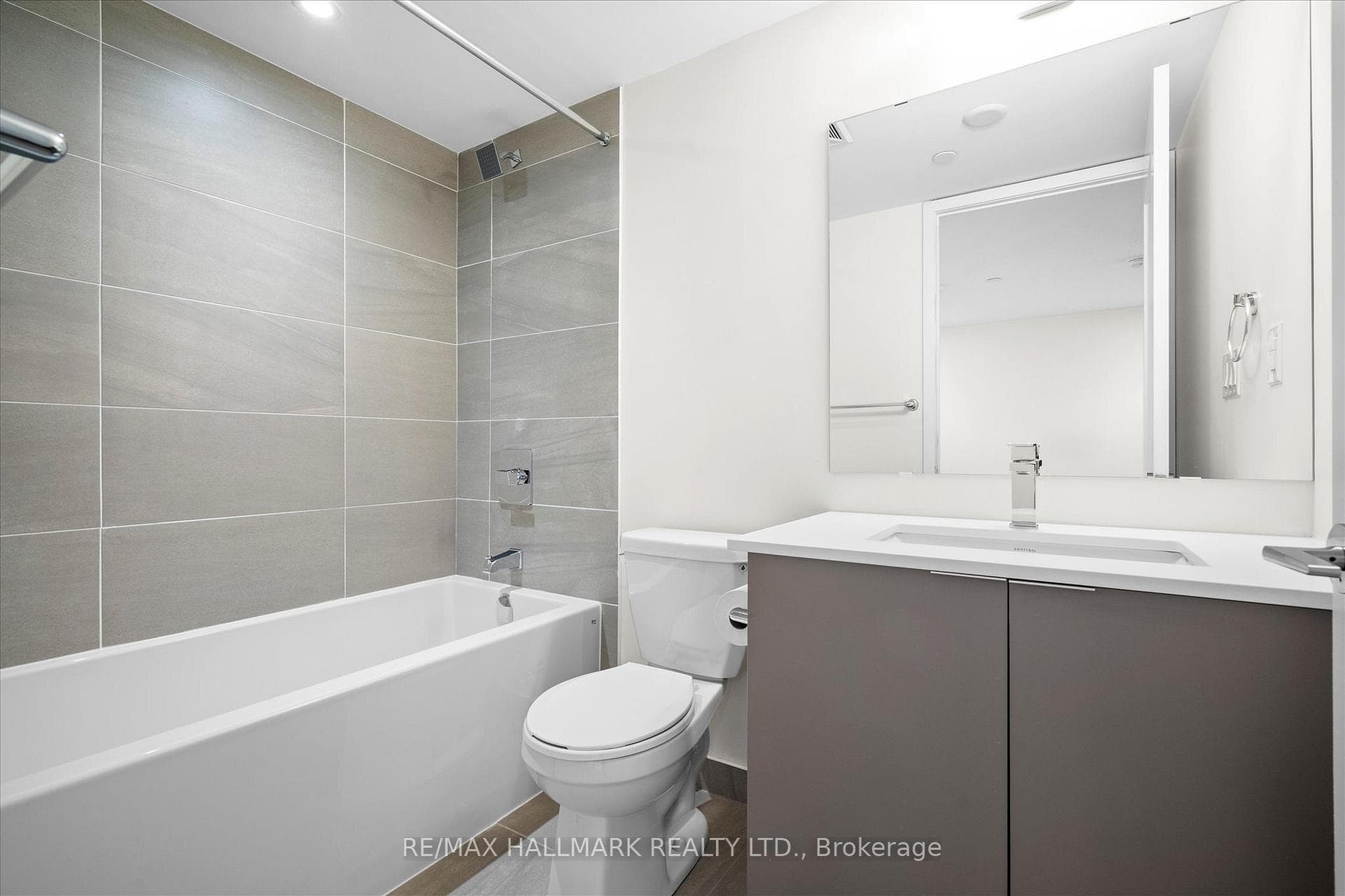 1350 Kingston Road Unit TH9 - Condo photo 32 of 39 in Birch Cliff / Cliffside, Ontario