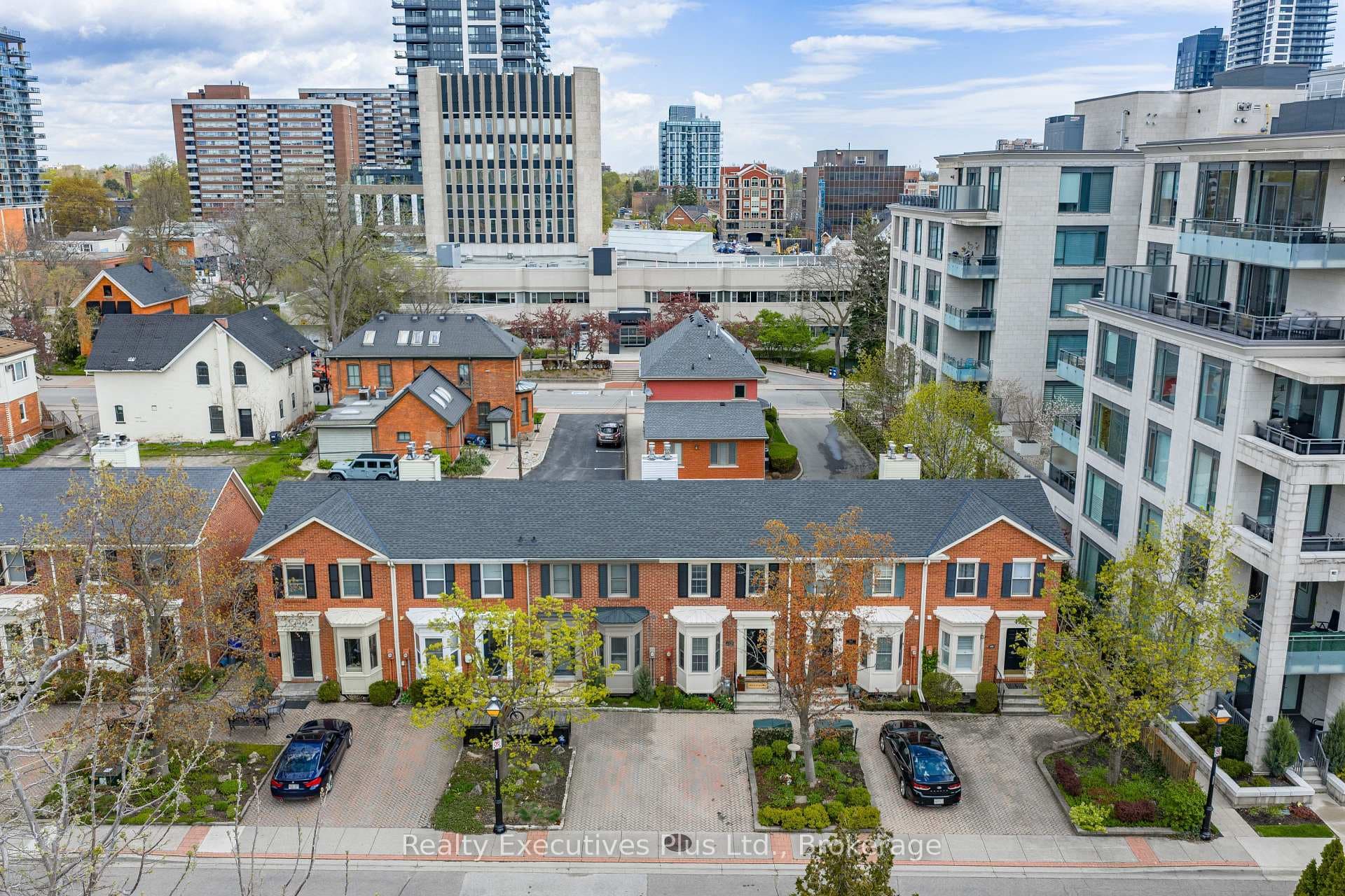 463 Blathwayte Lane - Townhouse photo 40 of 48 in Burlington, Ontario