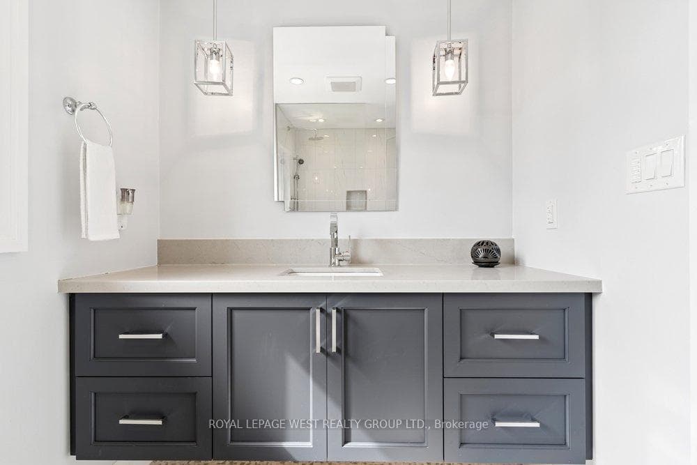 2293 Carpenters Circle - Detached photo 44 of 50 in Oakville, Ontario