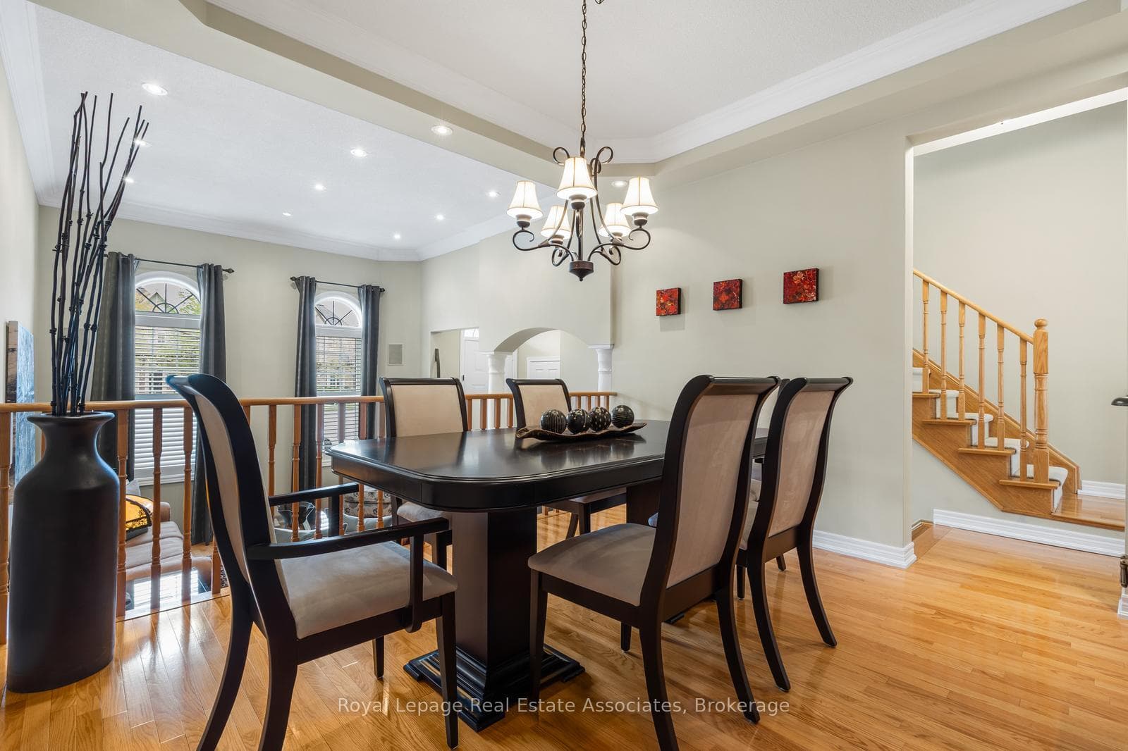 3467 Eglinton Avenue - Townhouse photo 8 of 38 in Mississauga, Ontario