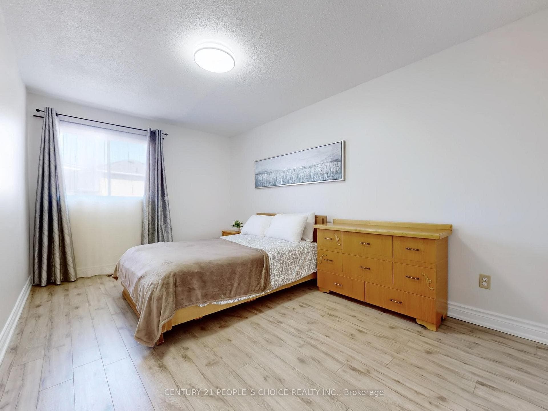 5992 Ladyburn Crescent - Detached photo 31 of 50 in Mississauga, Ontario