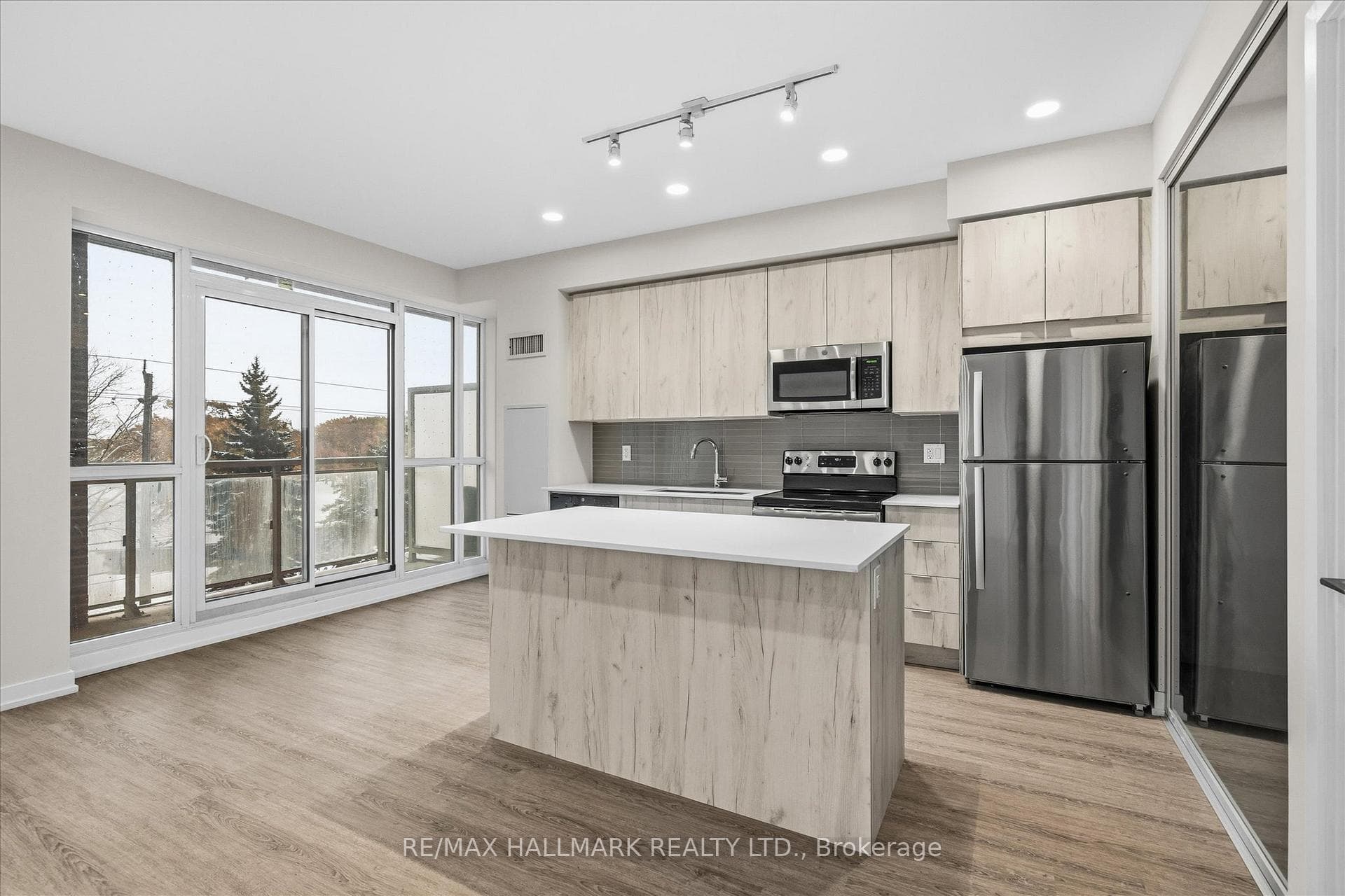 1350 Kingston Road Unit 310 - Condo photo 14 of 30 in Birch Cliff / Cliffside, Ontario