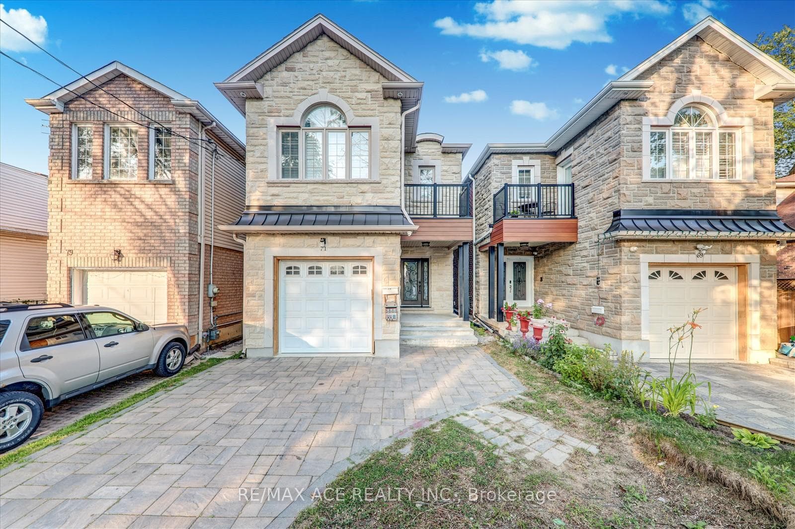 71 Lillington Avenue - Detached photo 1 of 37 in Birch Cliff / Cliffside, Ontario