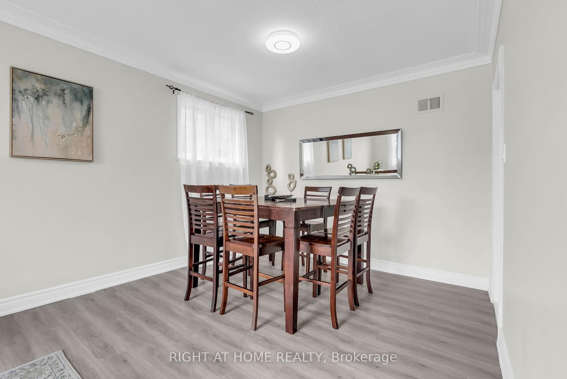 6 Vanbrugh Avenue - Detached photo 13 of 50 in Birch Cliff / Cliffside, Ontario