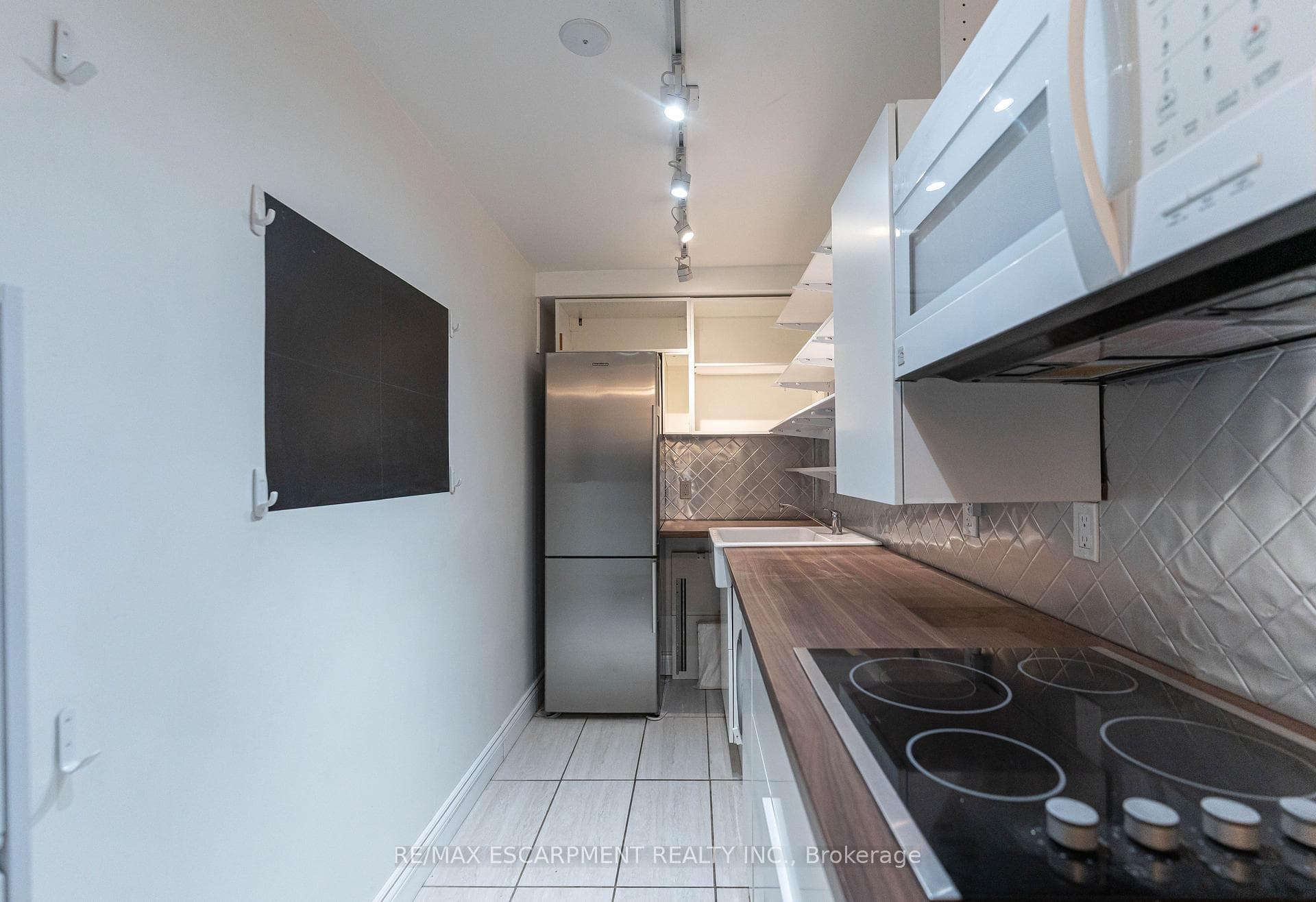 30 Summit Avenue Unit 607 - Condo photo 5 of 21 in Hamilton, Ontario