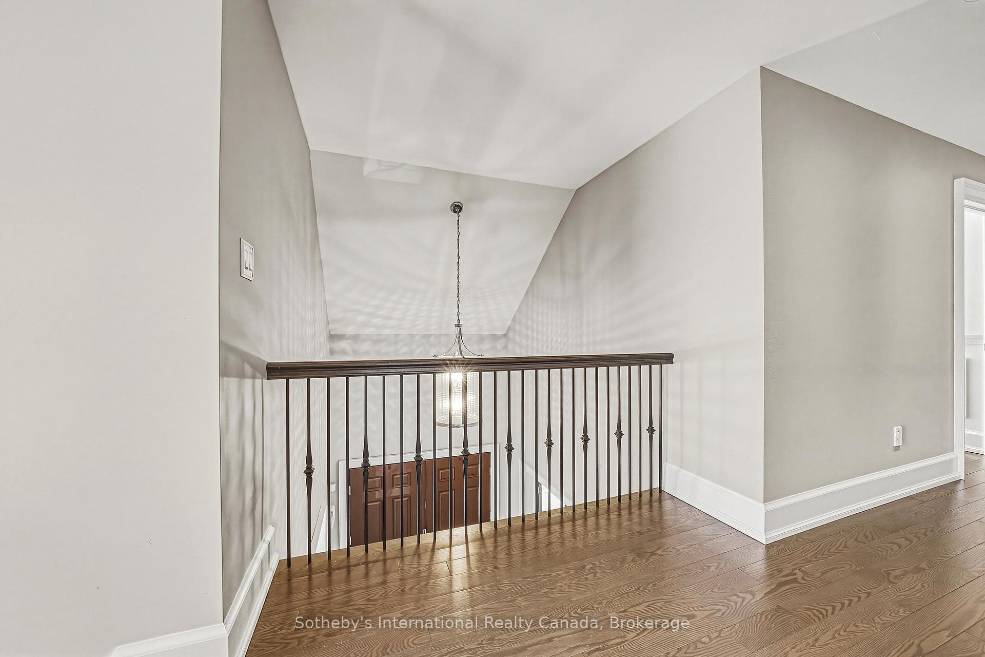 476 Patricia Drive - Detached photo 25 of 49 in Burlington, Ontario