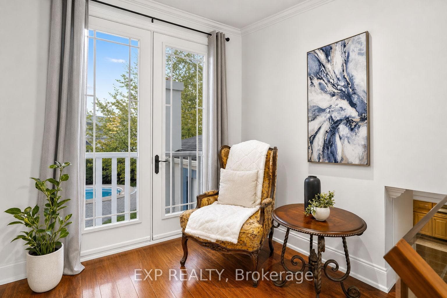 2439 Bridge Road - Detached photo 7 of 50 in Oakville, Ontario