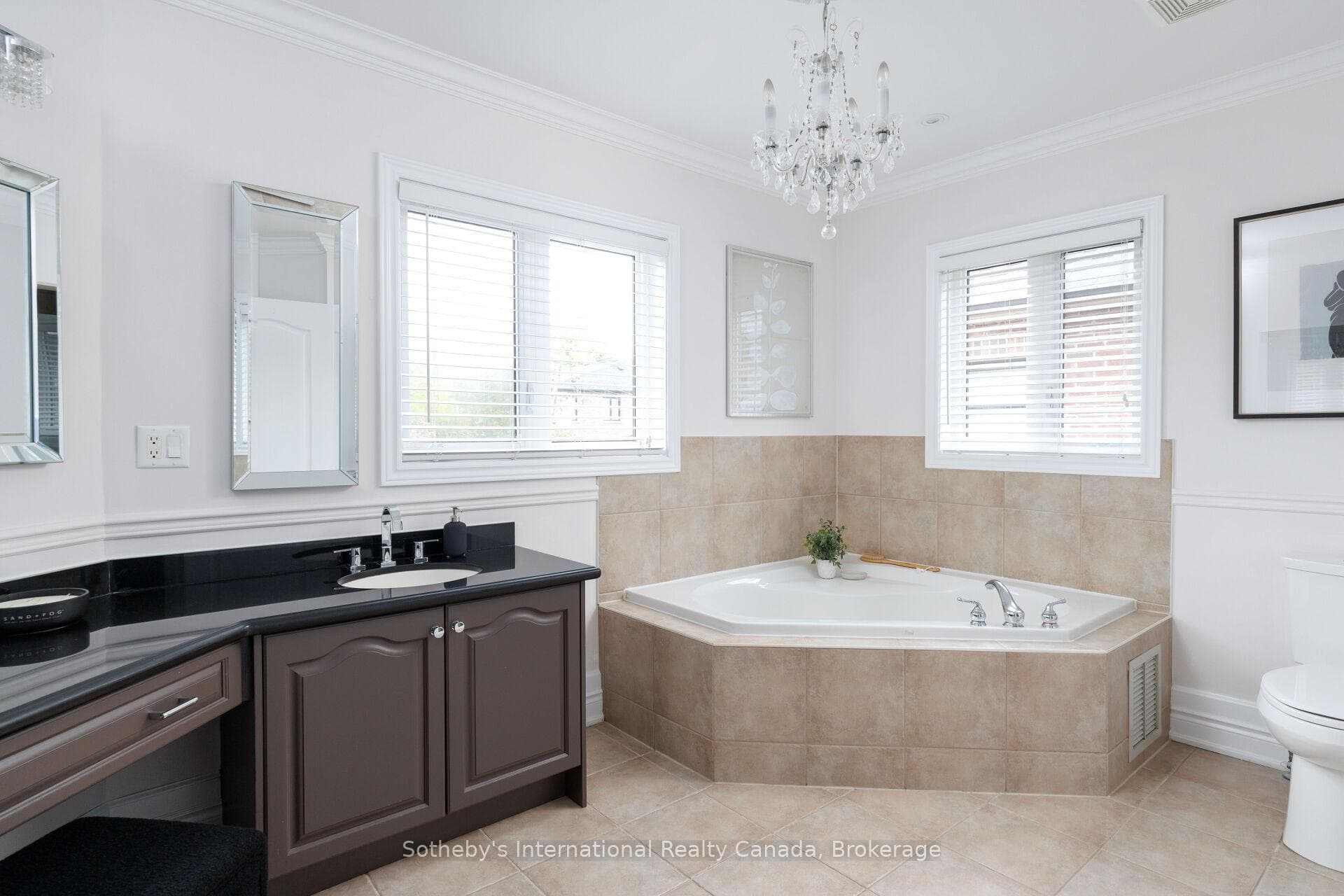 1437 Islington Avenue - Detached photo 24 of 40 in Etobicoke (Islington / Rexdale), Ontario