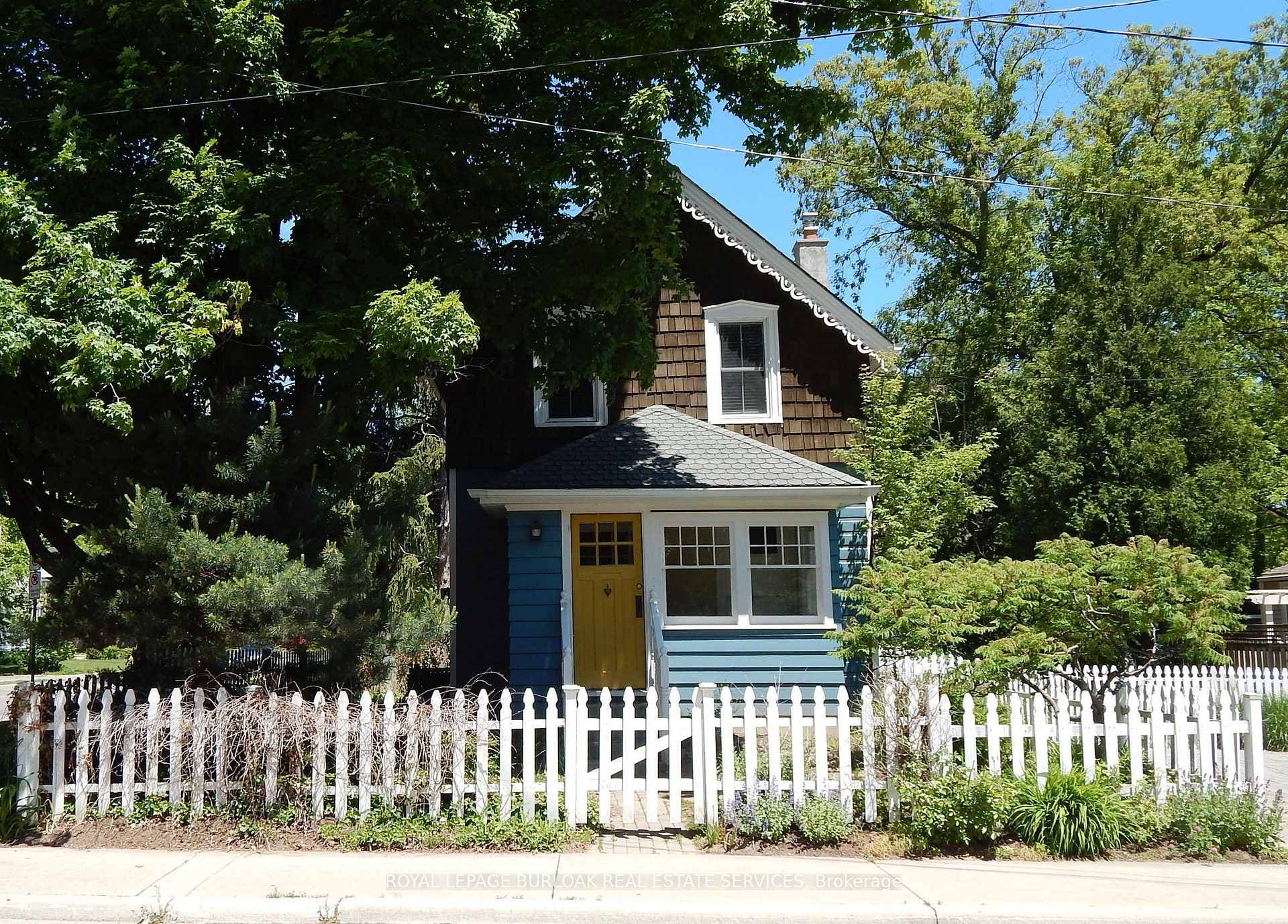 455 Nelson Avenue - home for sale in Burlington, Ontario