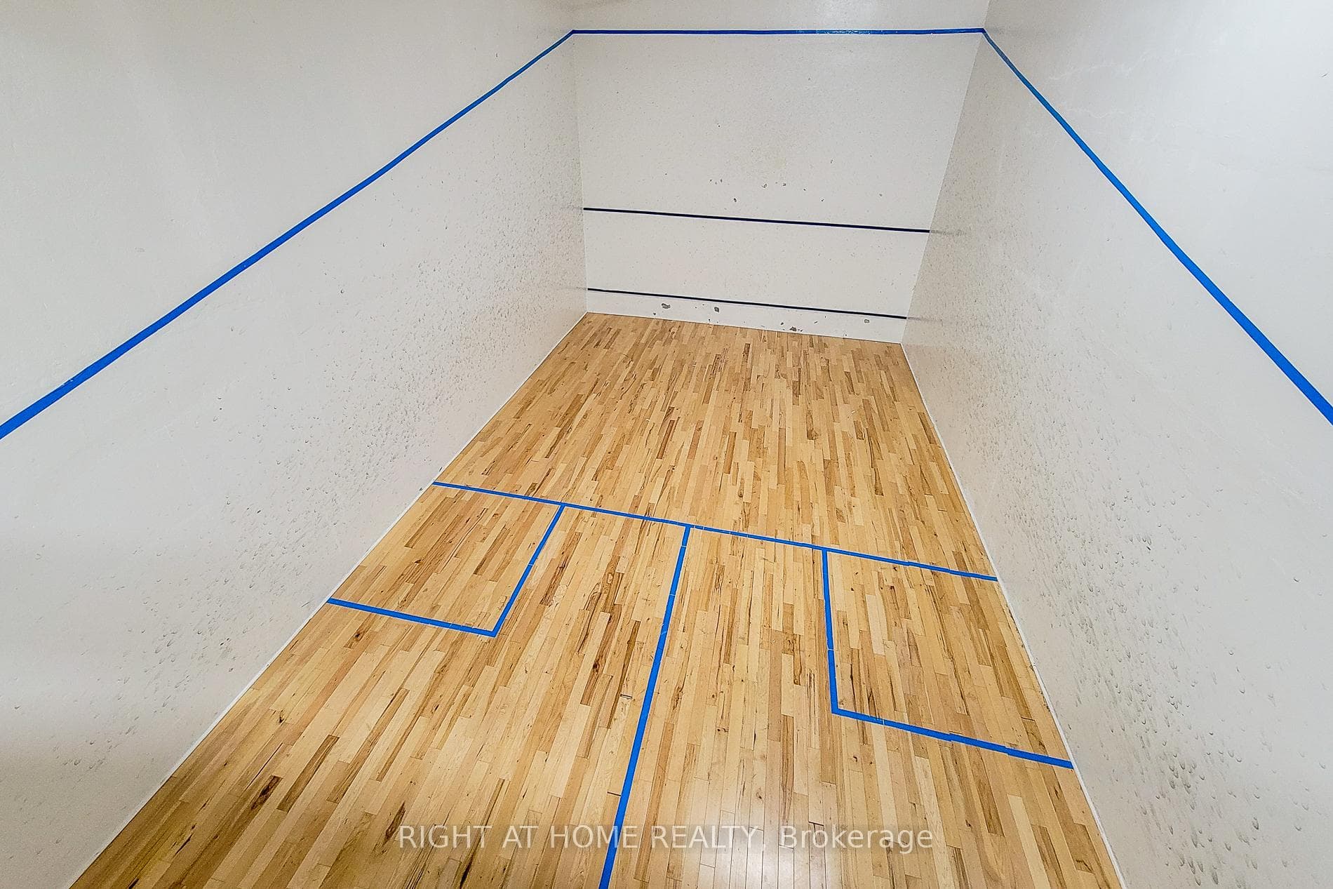 150 Charlton Avenue Unit 601 - Condo photo 18 of 26 in Hamilton, Ontario