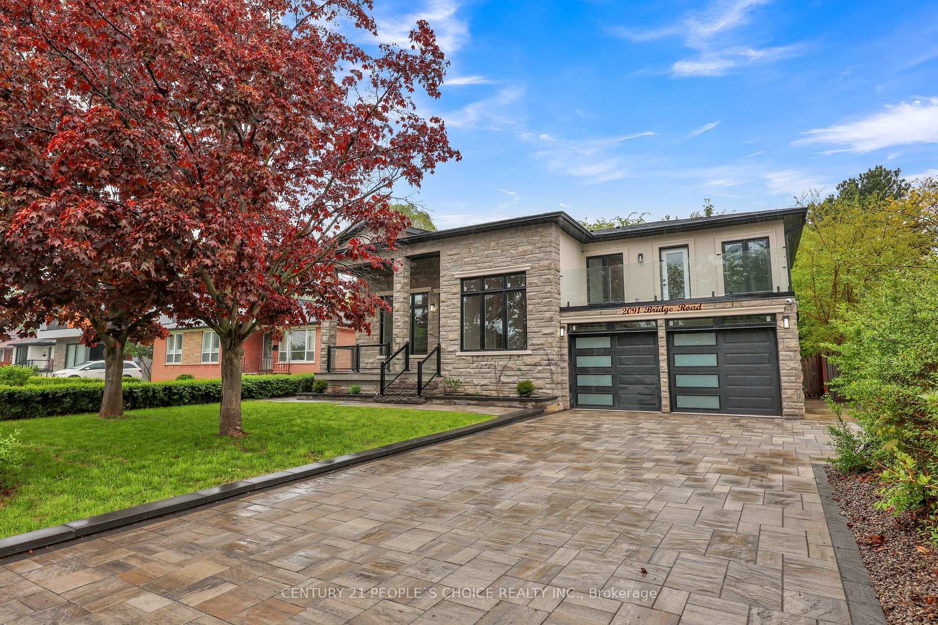 2091 BRIDGE Road - home for sale in Oakville, Ontario