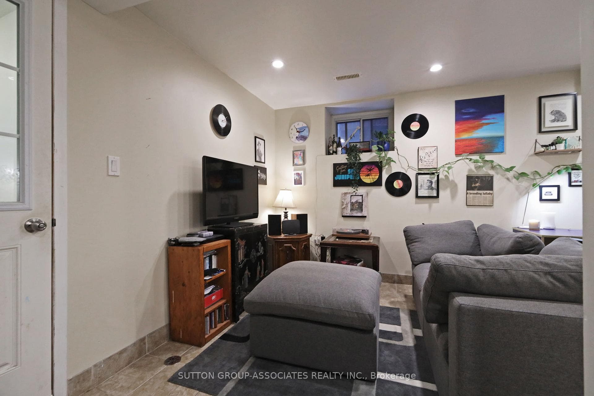 20 Ashdale Avenue - Semi-Detached photo 31 of 47 in Riverdale / Leslieville, Ontario