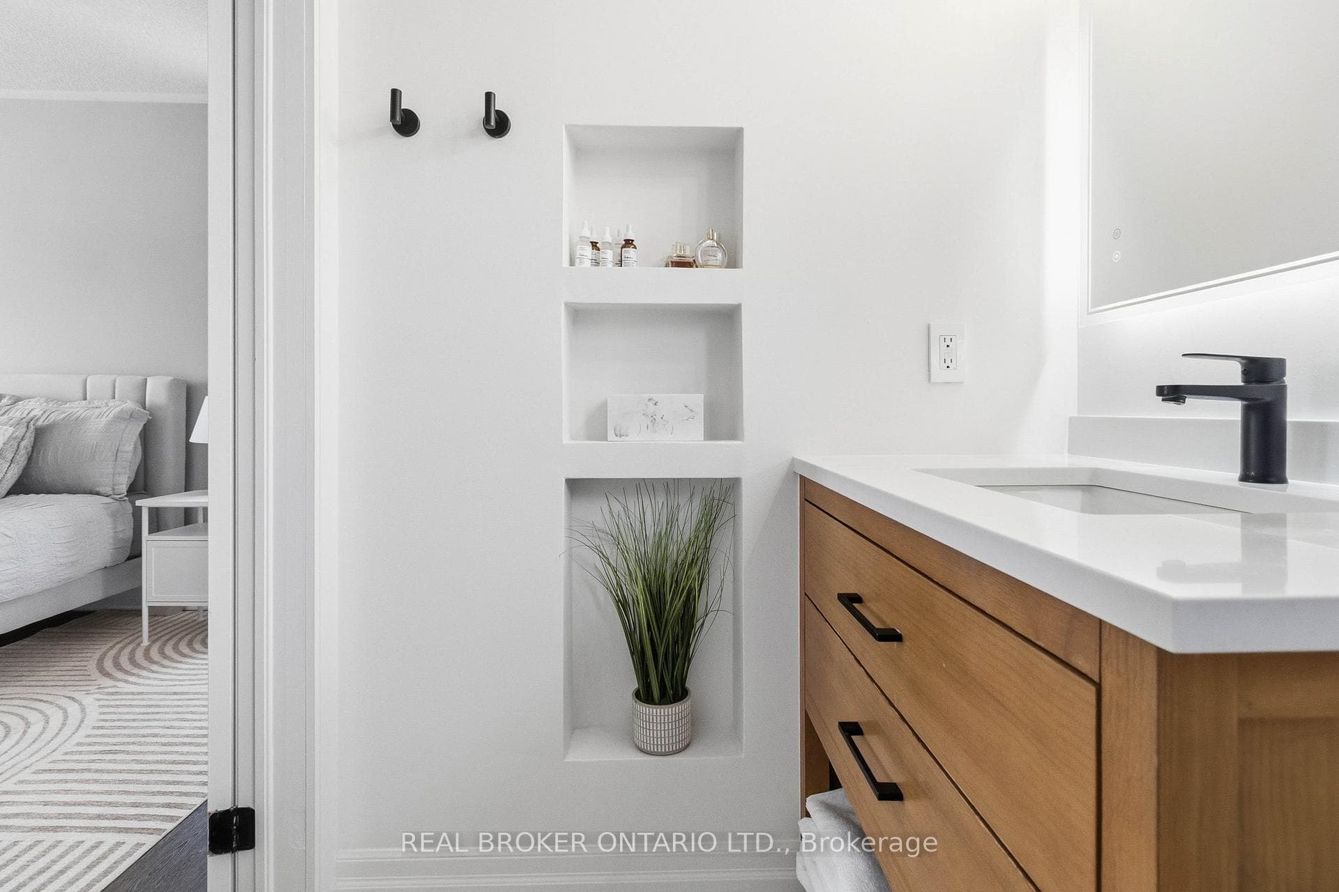 5048 HASWELL Lane - Semi-Detached photo 44 of 49 in Burlington, Ontario