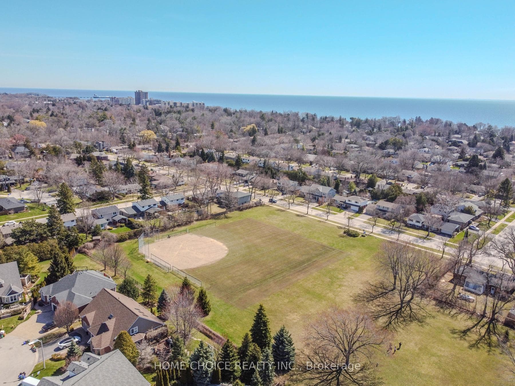 302 Tuck Drive - Detached photo 40 of 46 in Burlington, Ontario
