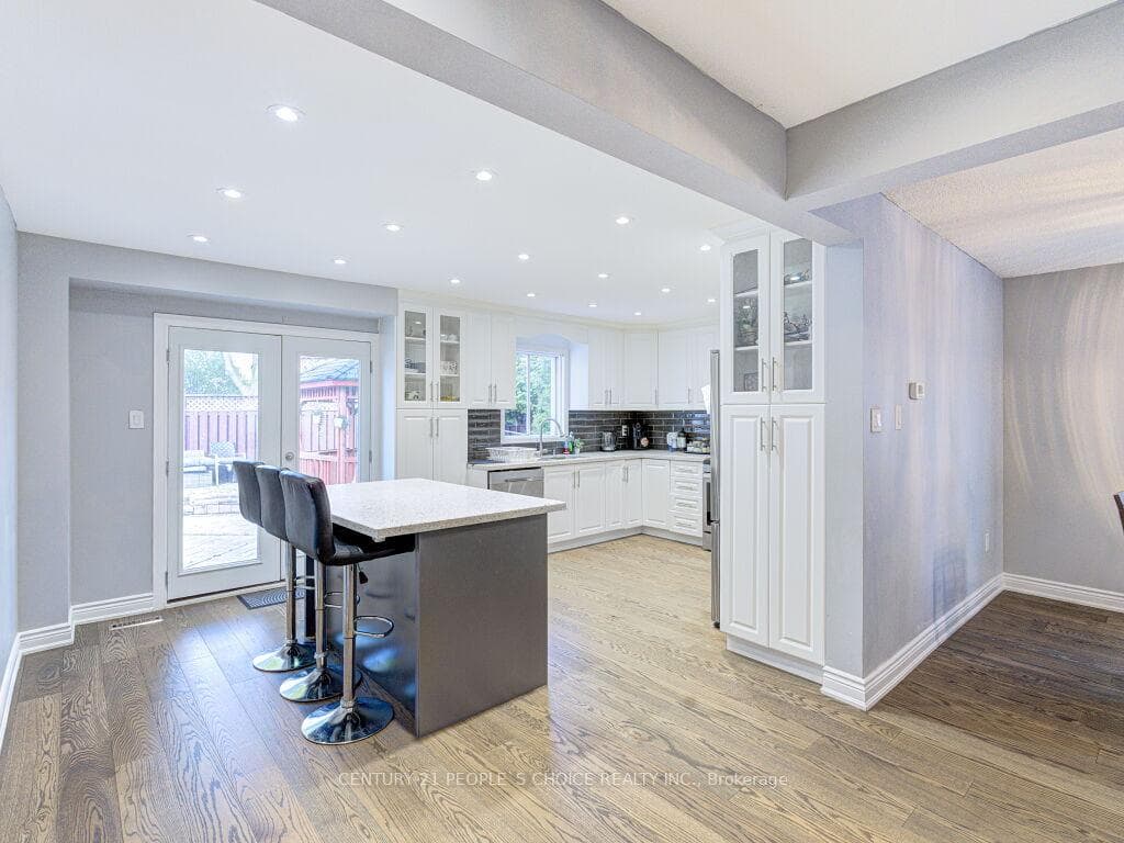 5965 River Grove Avenue - Detached photo 14 of 50 in Mississauga, Ontario