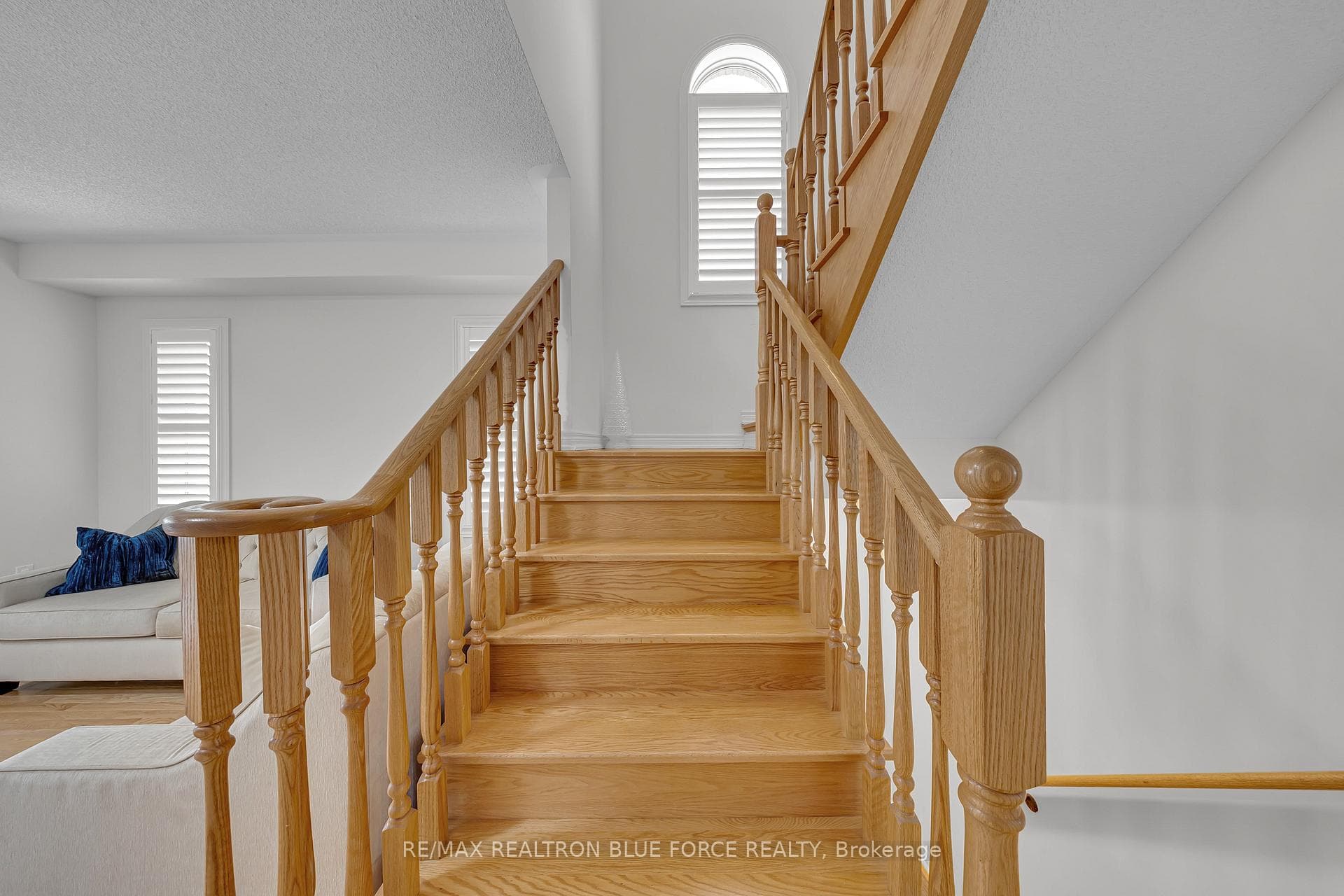 38 Pinedale Avenue - Detached photo 19 of 50 in Caledon, Ontario