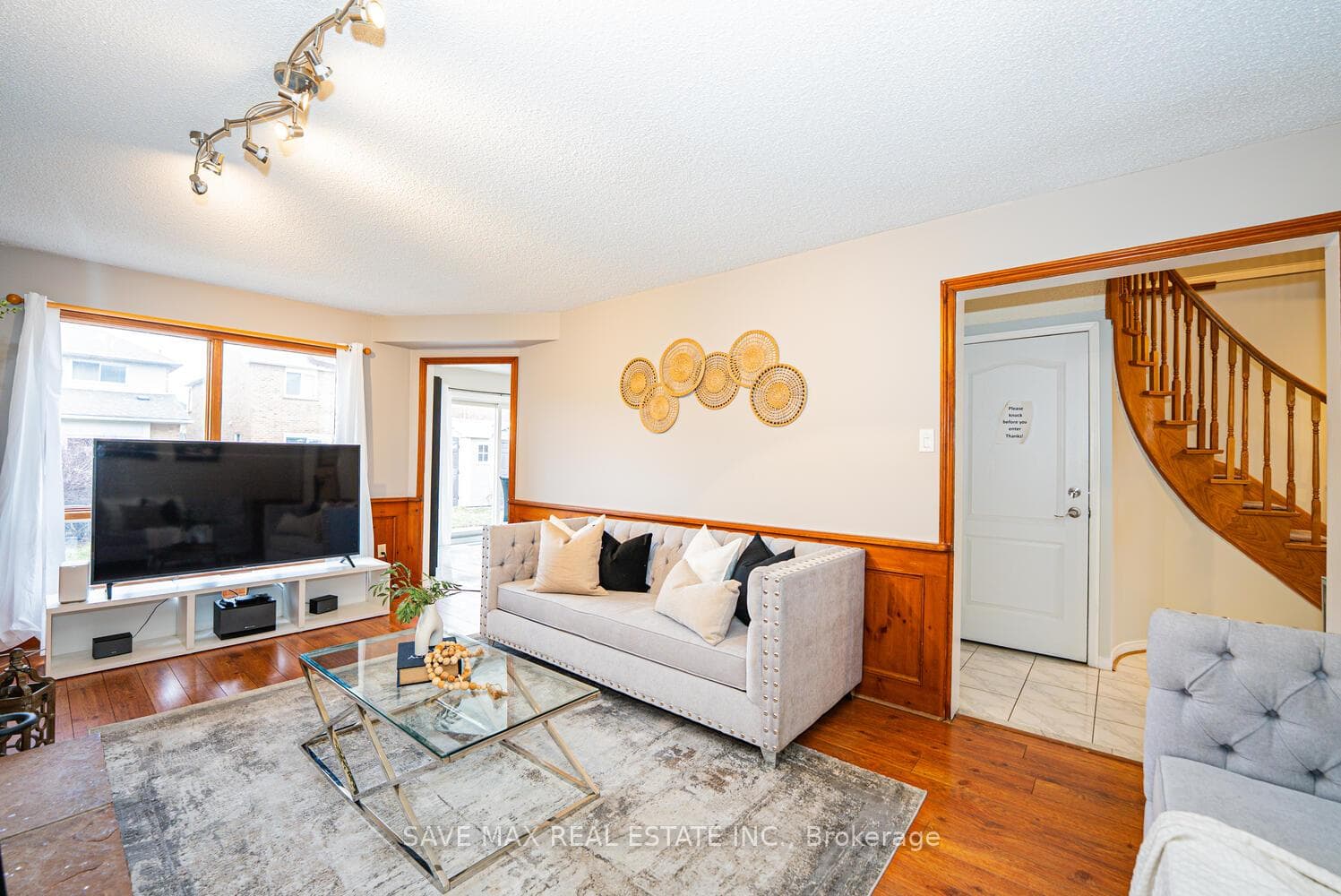 30 Adirondack Crescent - Detached photo 12 of 50 in Brampton, Ontario