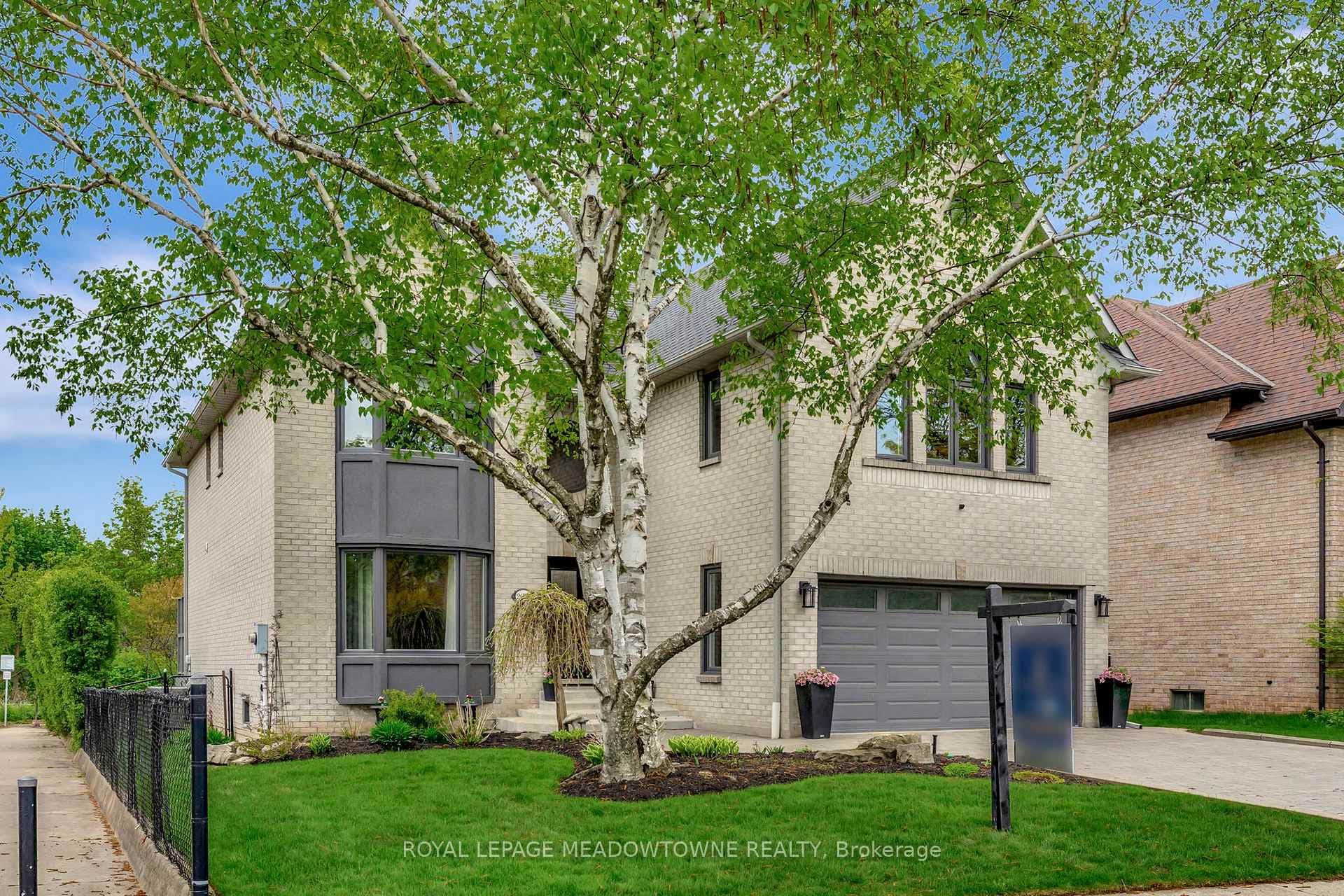 2008 Peak Place - Detached photo 39 of 40 in Oakville, Ontario