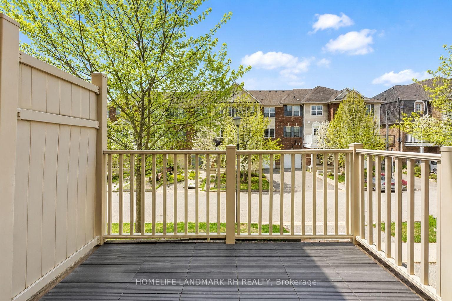 3060 Dewridge Avenue - Townhouse photo 9 of 21 in Oakville, Ontario