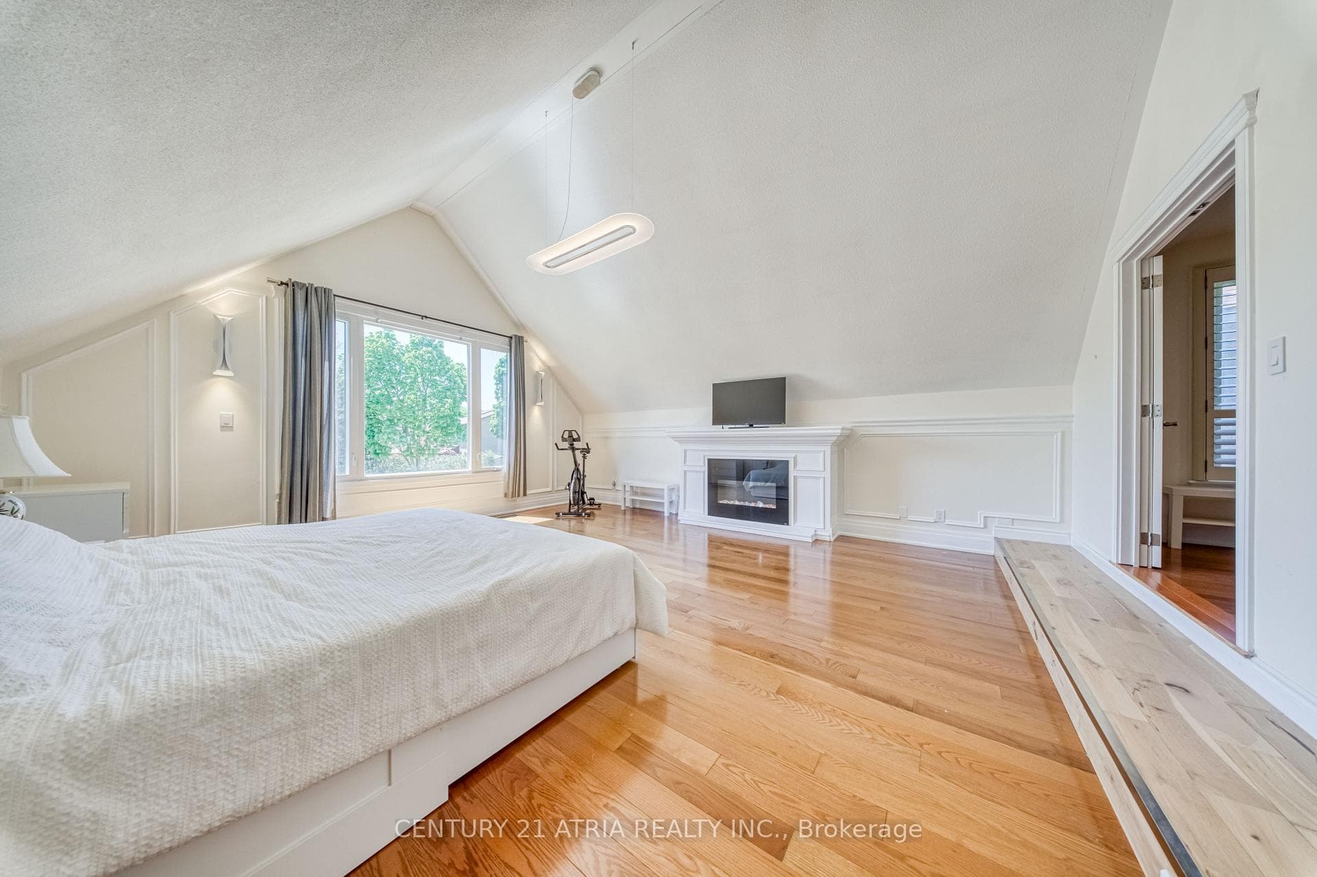 474 Hidden Trail N/A - Detached photo 24 of 47 in Thornhill / Willowdale, Ontario