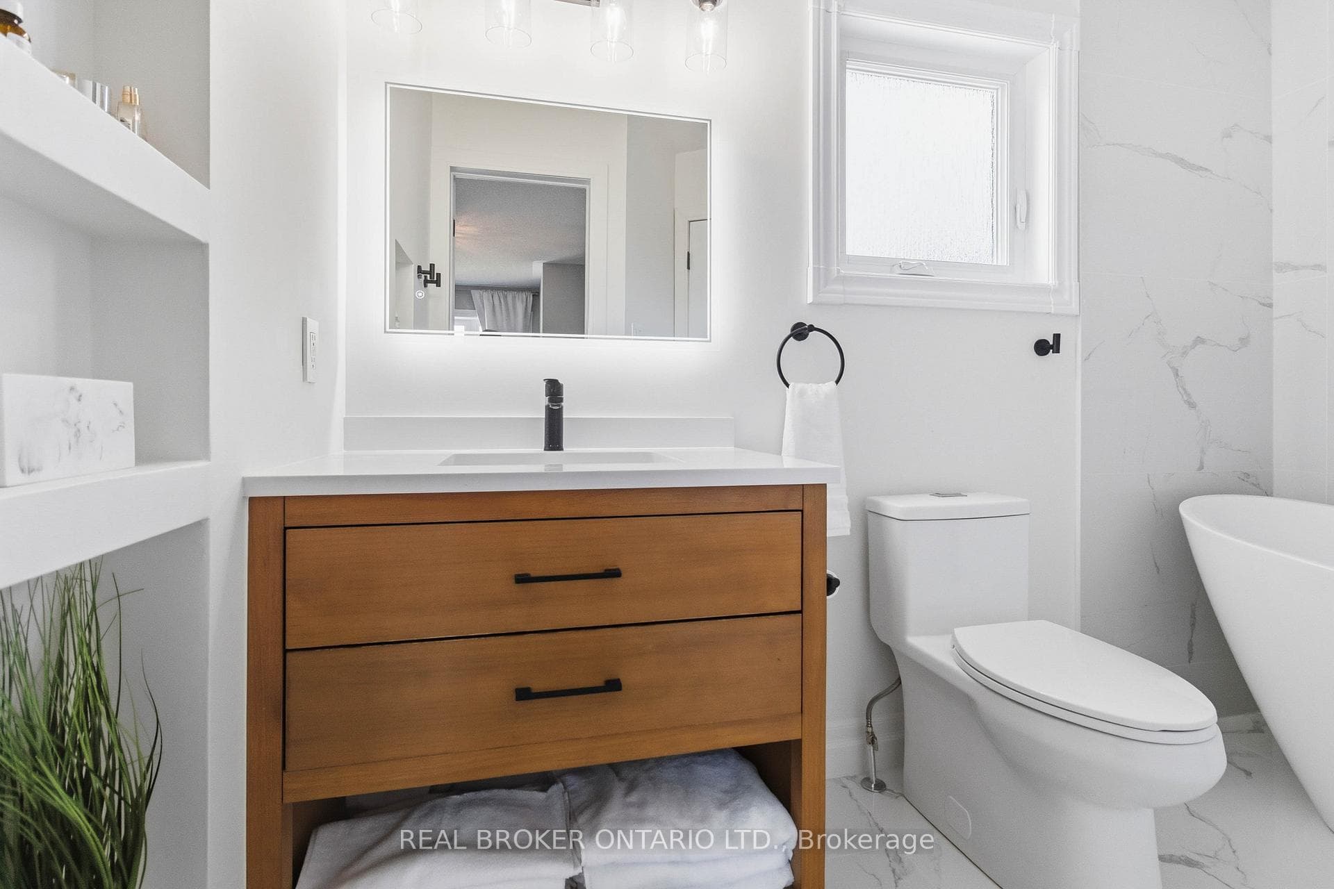 5048 HASWELL Lane - Semi-Detached photo 43 of 49 in Burlington, Ontario