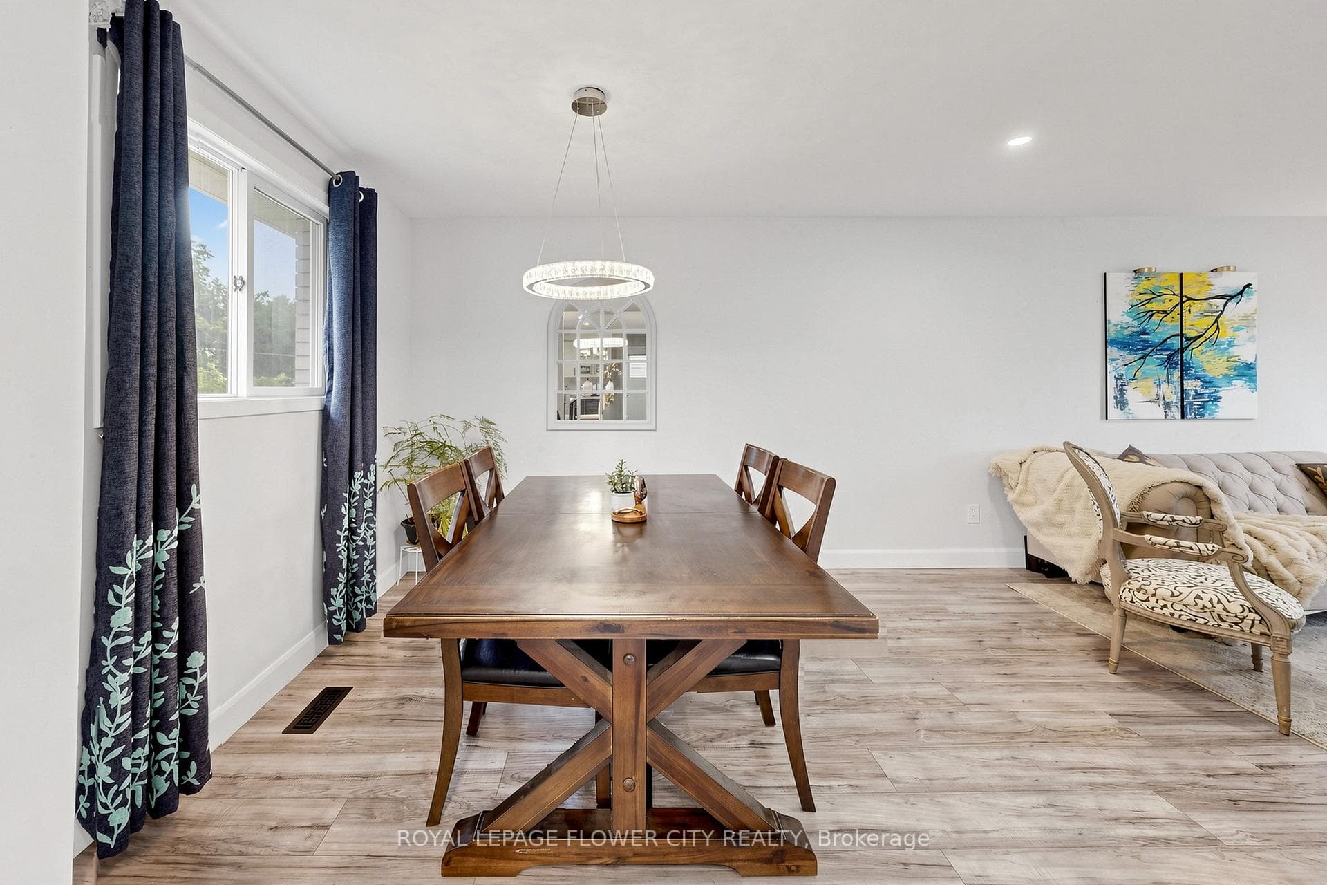 206 Mcmurchy Avenue - Detached photo 14 of 50 in Brampton, Ontario
