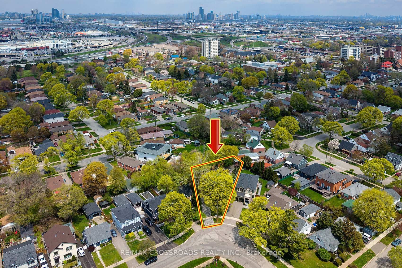 33 Norfolk Avenue - Detached photo 2 of 50 in Liberty Village / Parkdale / South Parkdale, Ontario