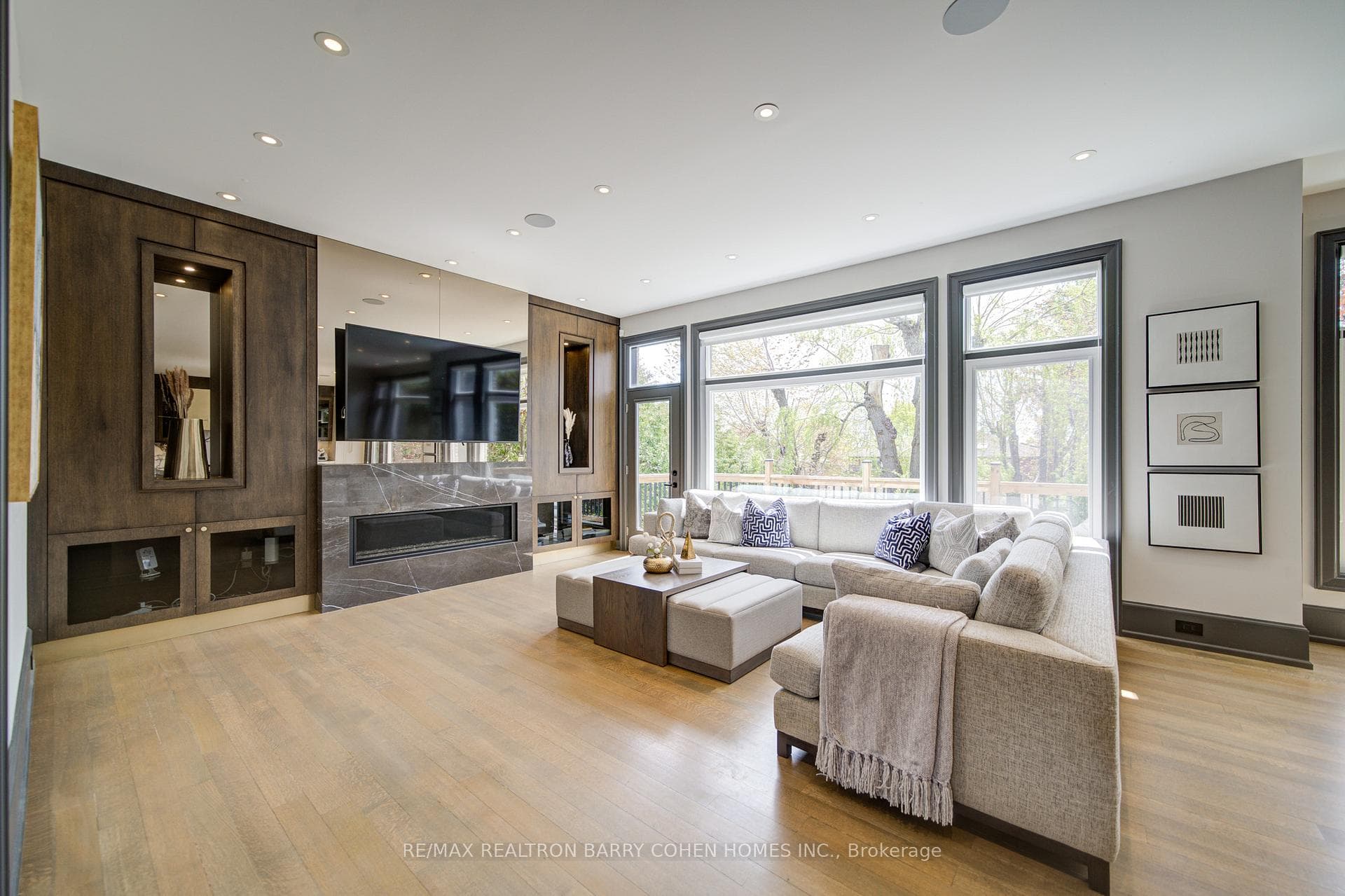 15 Ames Circle - Detached photo 12 of 50 in Don Mills / Parkwoods / Victoria Village, Ontario