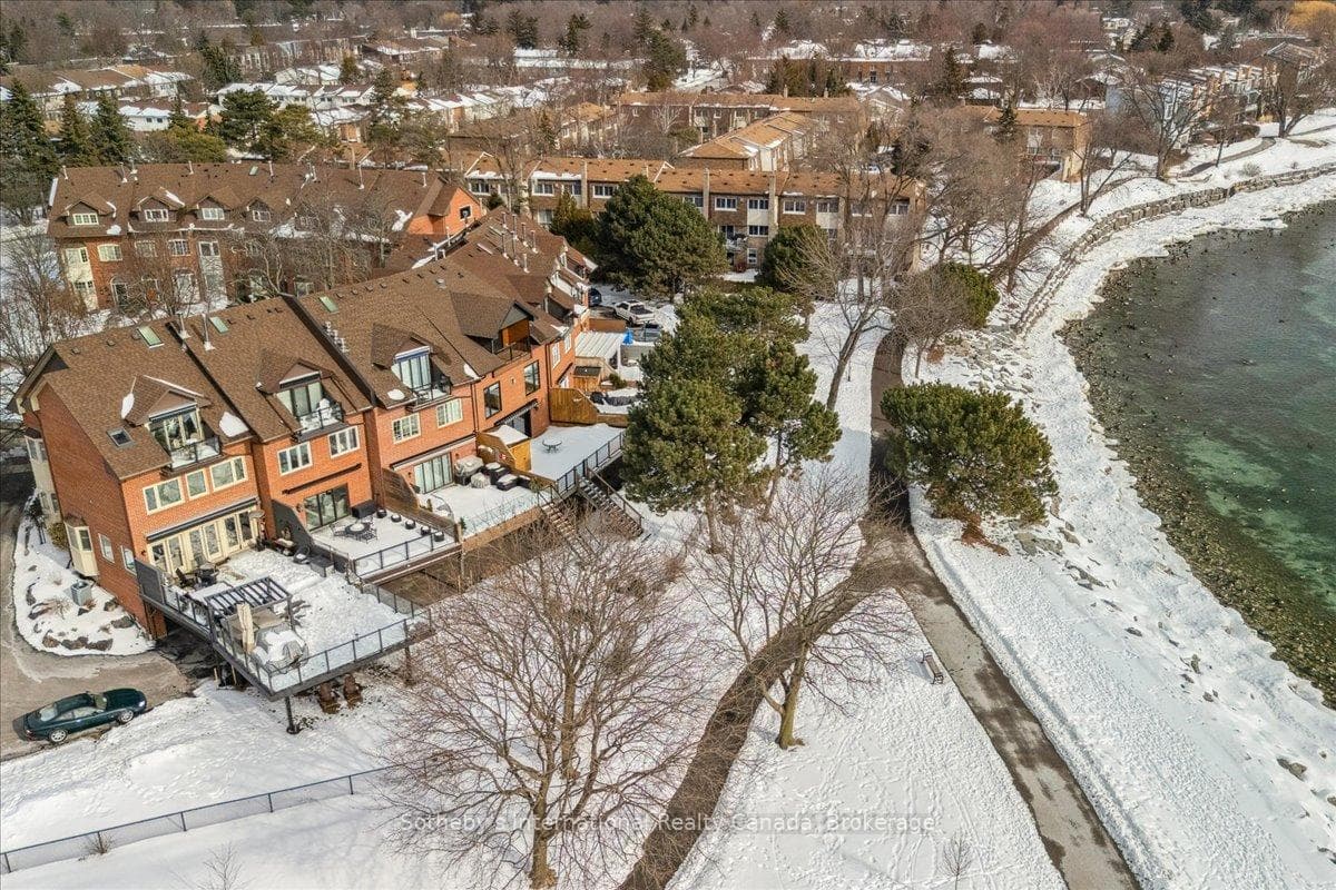 10 Southwind Terrace - Townhouse photo 43 of 43 in Oakville, Ontario