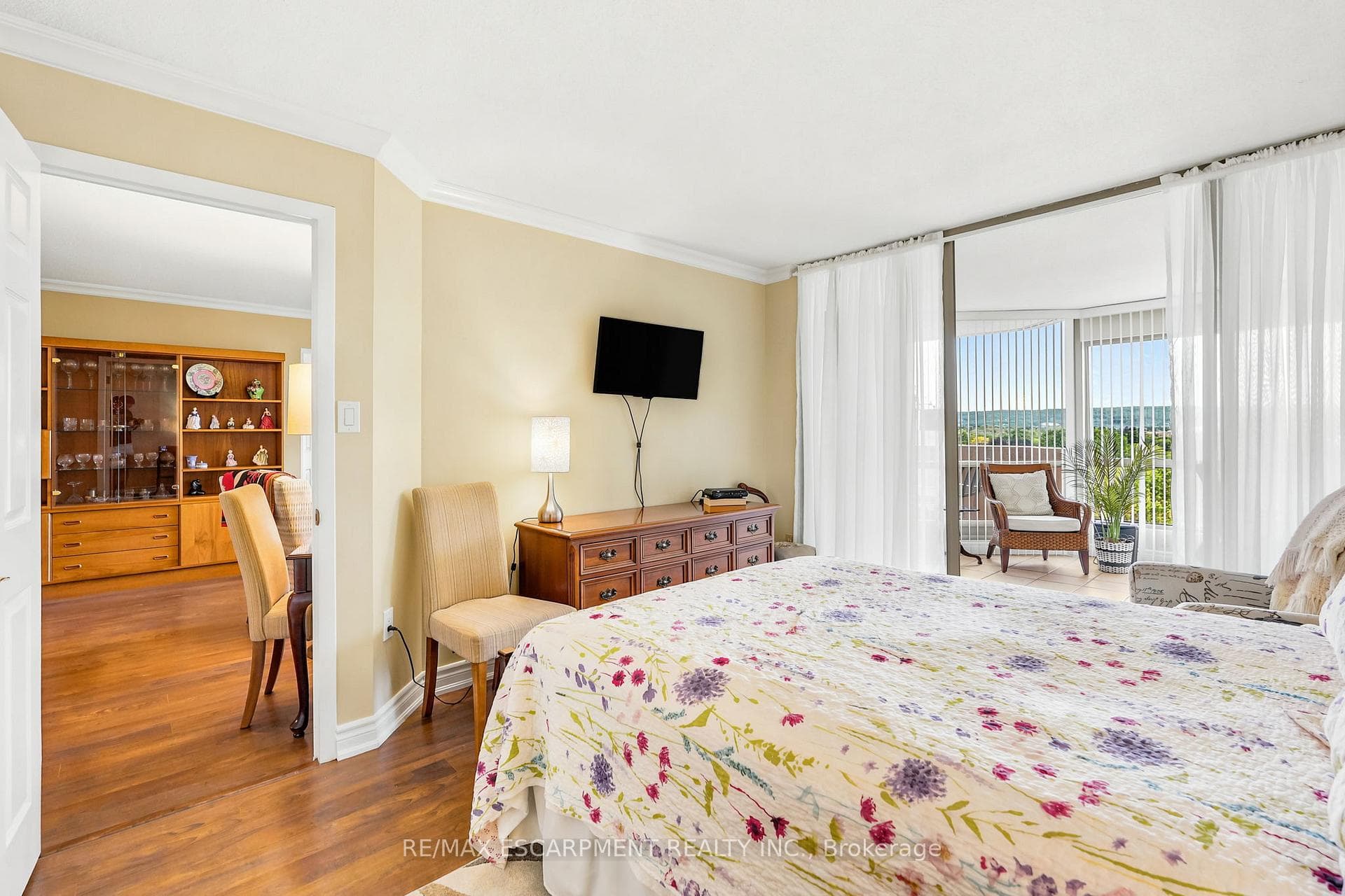 1201 North Shore Boulevard Unit 1003 - Condo photo 21 of 43 in Burlington, Ontario