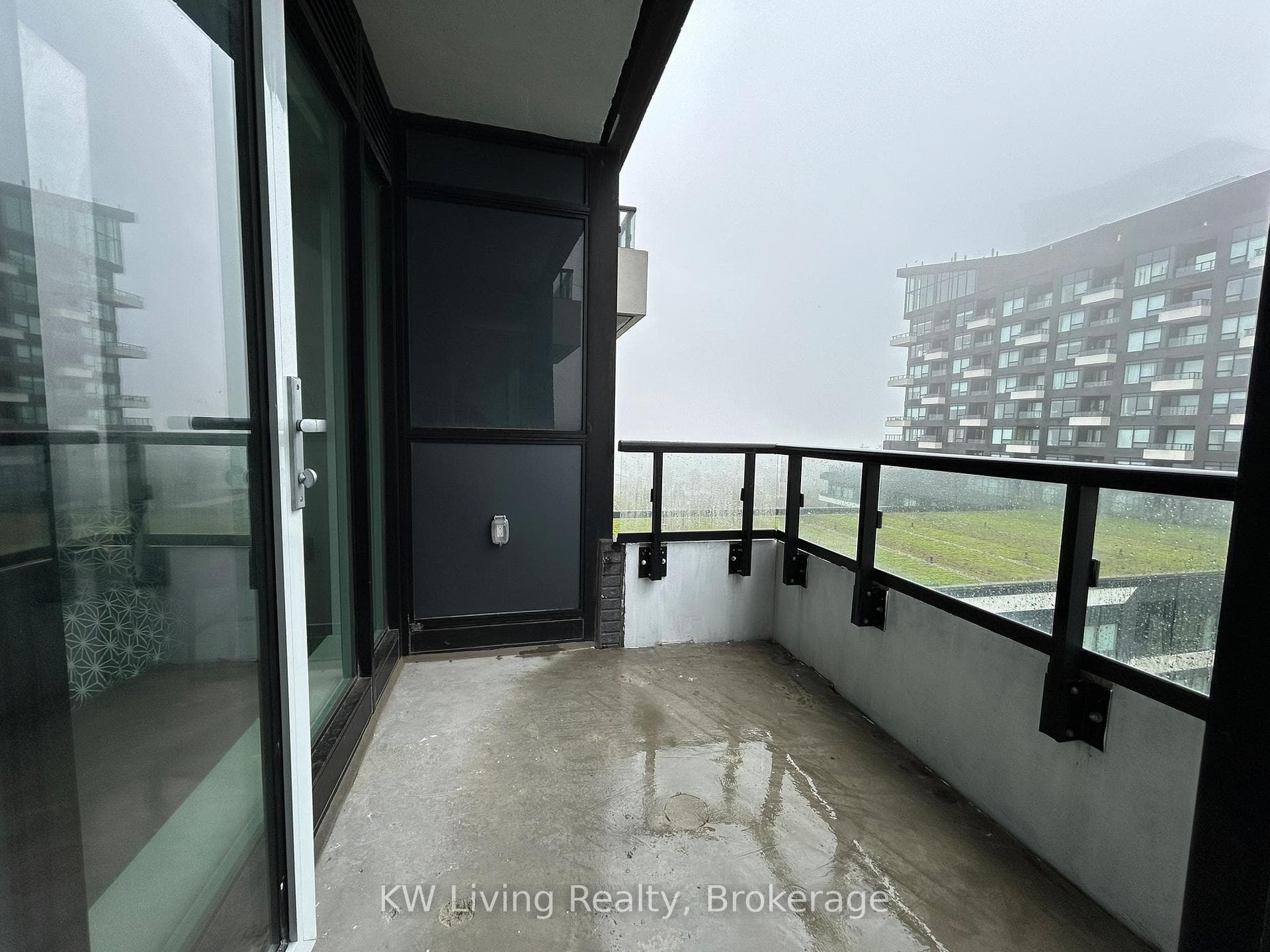 2489 Taunton Road Unit 711 - Condo photo 19 of 20 in Oakville, Ontario