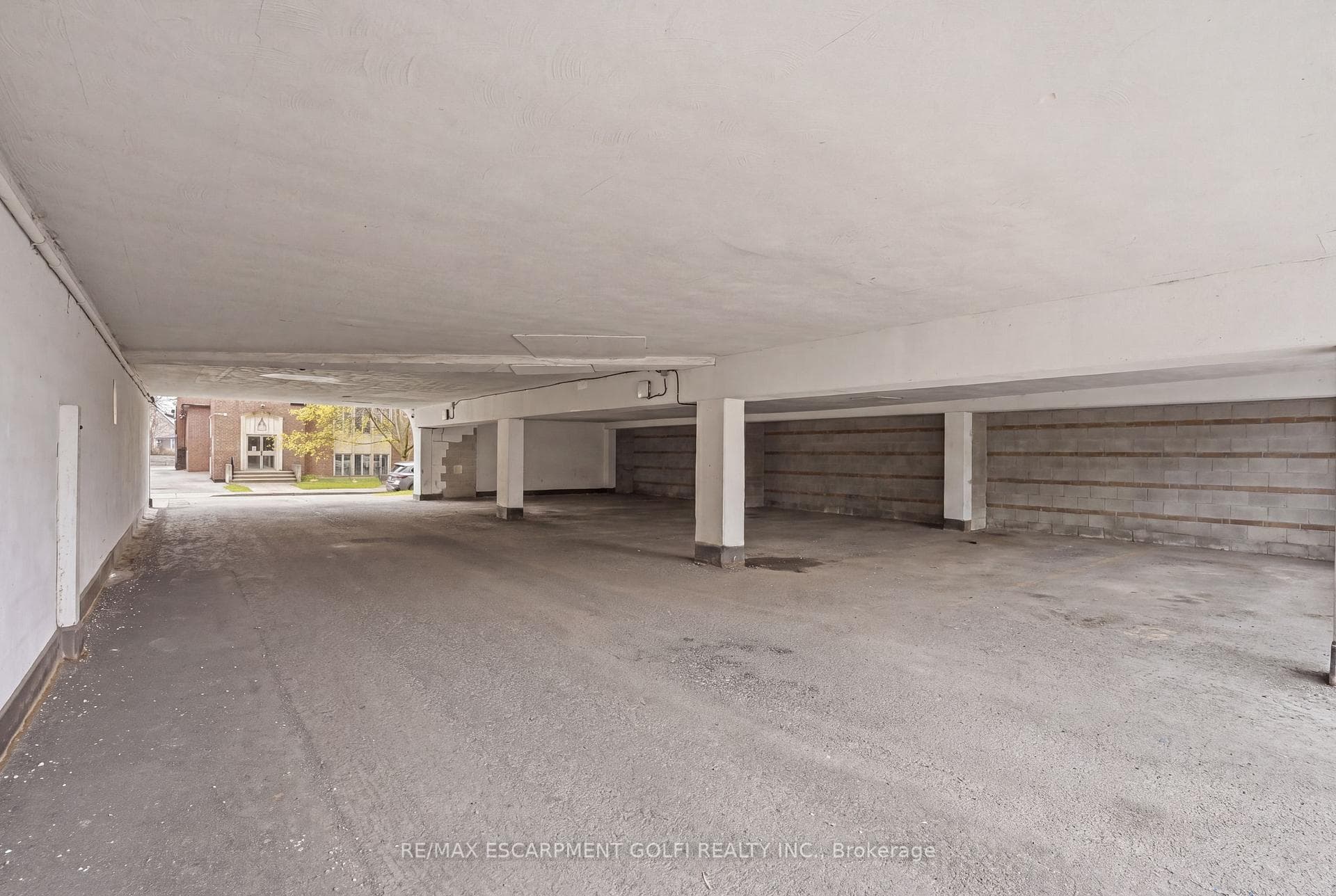 30 Summit Avenue Unit 303 - Condo photo 21 of 28 in Hamilton, Ontario