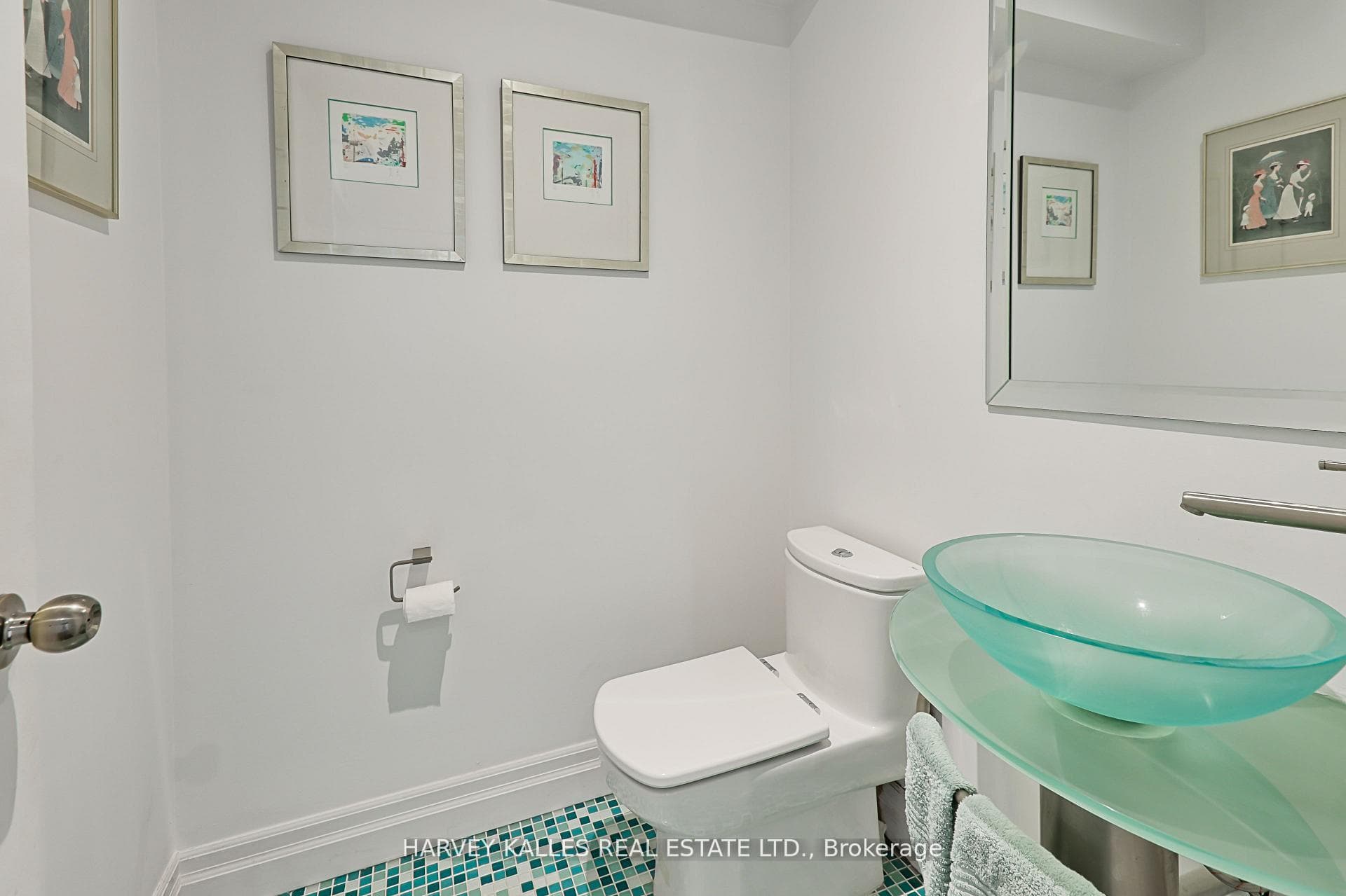 1050 Lindsay Drive - Townhouse photo 16 of 40 in Oakville, Ontario