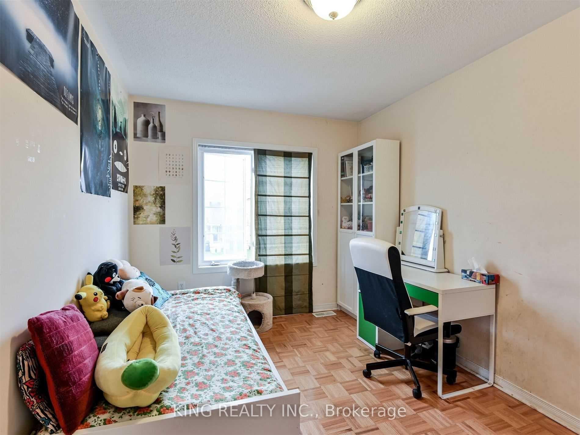 23 Wall Street - Townhouse photo 18 of 25 in Brampton, Ontario