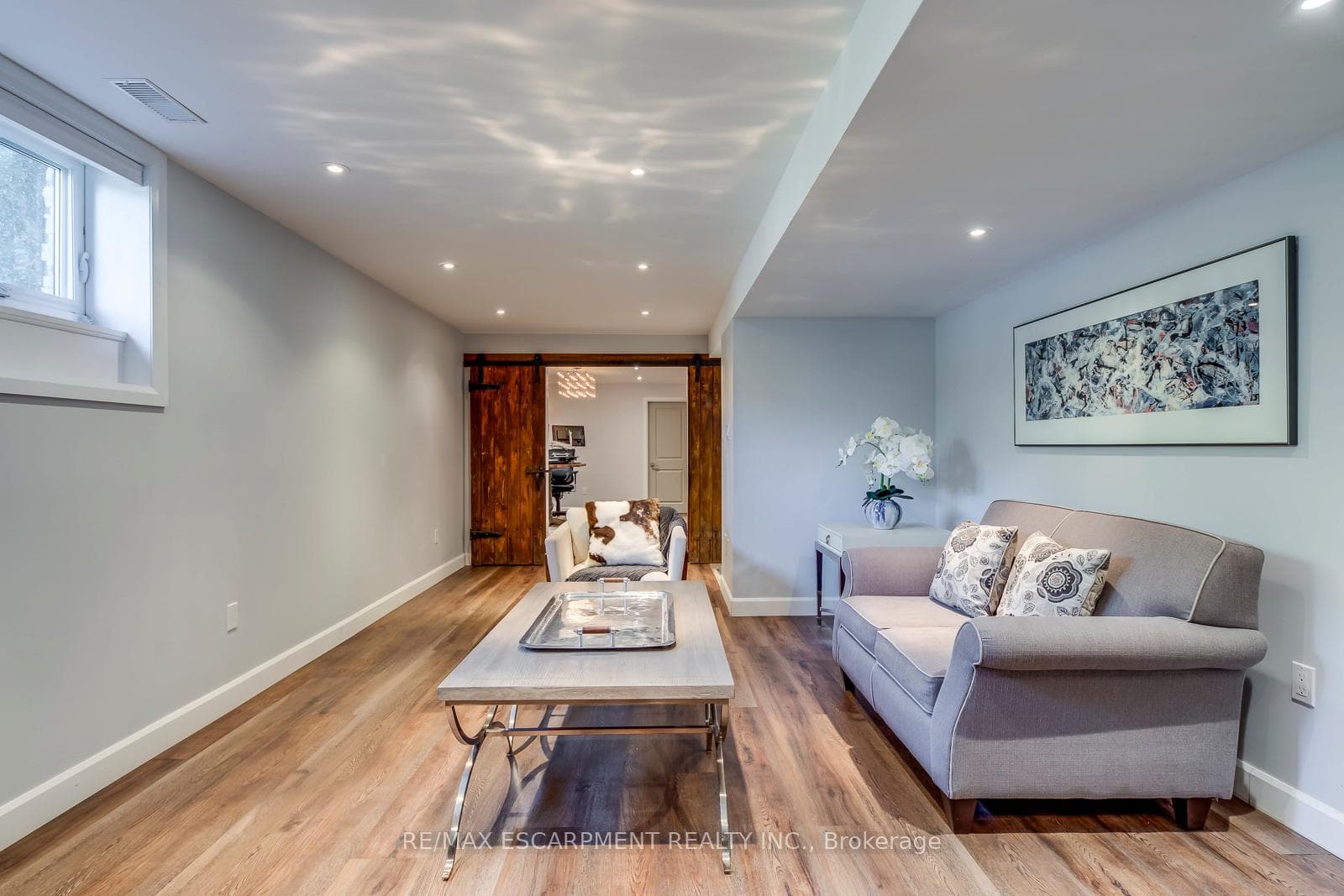 4306 Lakeshore Road - Detached photo 23 of 45 in Burlington, Ontario
