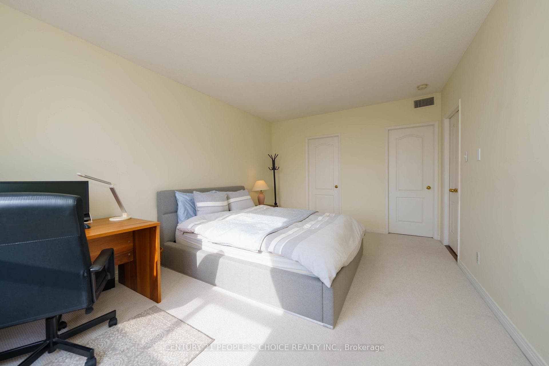 1905 Pilgrims Way Unit 506 - Condo photo 16 of 46 in Oakville, Ontario