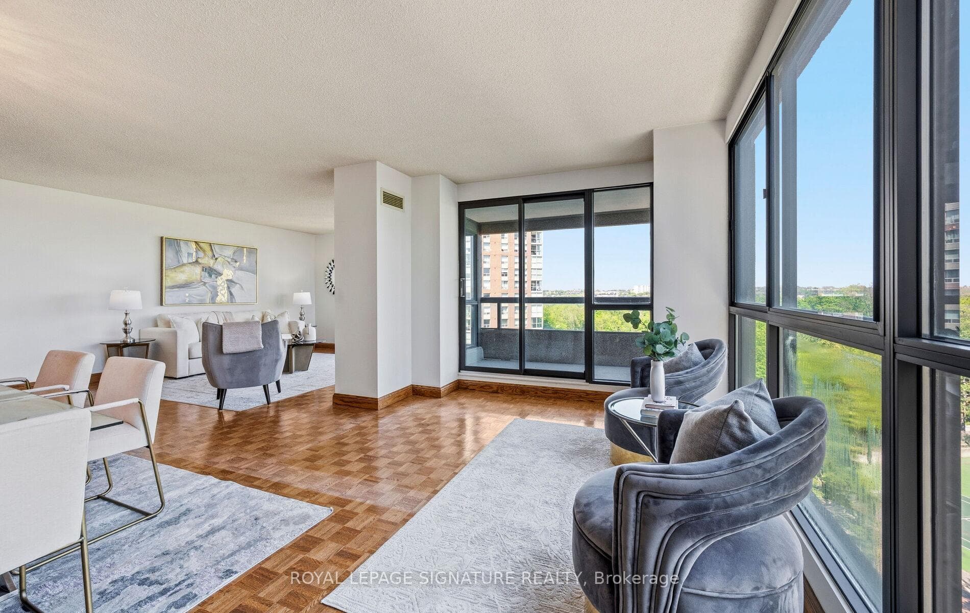 3 Concorde Place Unit 805 - Condo photo 6 of 36 in Don Mills / Parkwoods / Victoria Village, Ontario