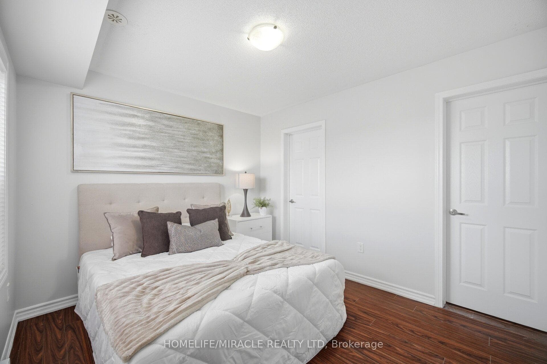 5 Veterans Drive - Townhouse photo 7 of 50 in Brampton, Ontario