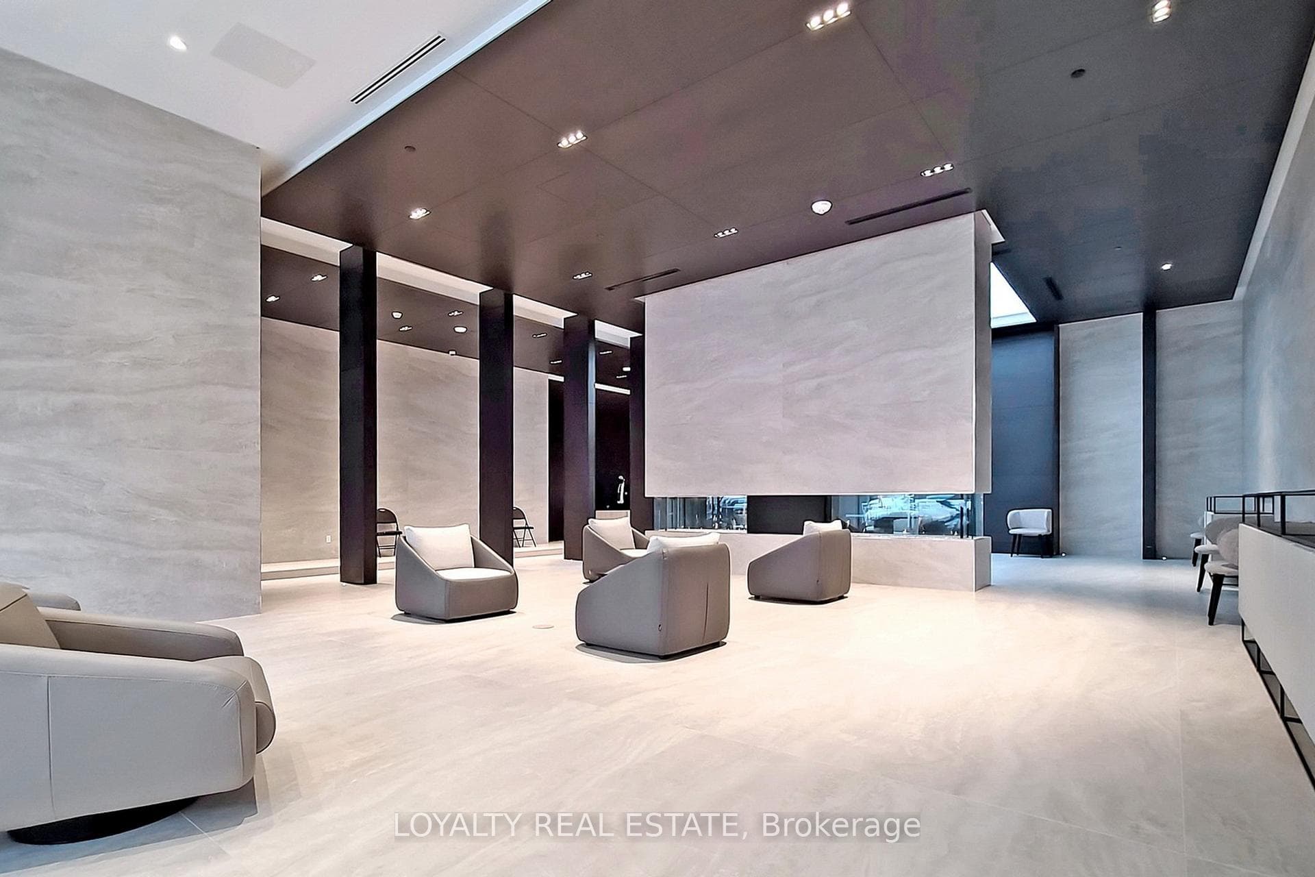 2221 Yonge Street Unit 1705 - Condo photo 43 of 46 in Leaside / Davisville, Ontario
