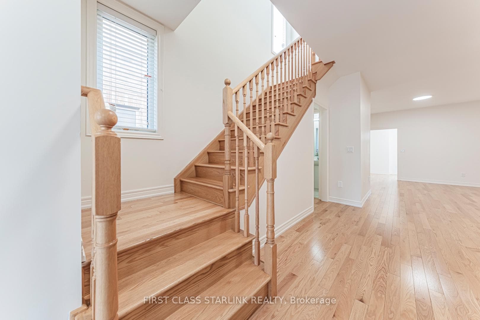 3964 THOMAS ALTON Boulevard - Semi-Detached photo 23 of 44 in Burlington, Ontario