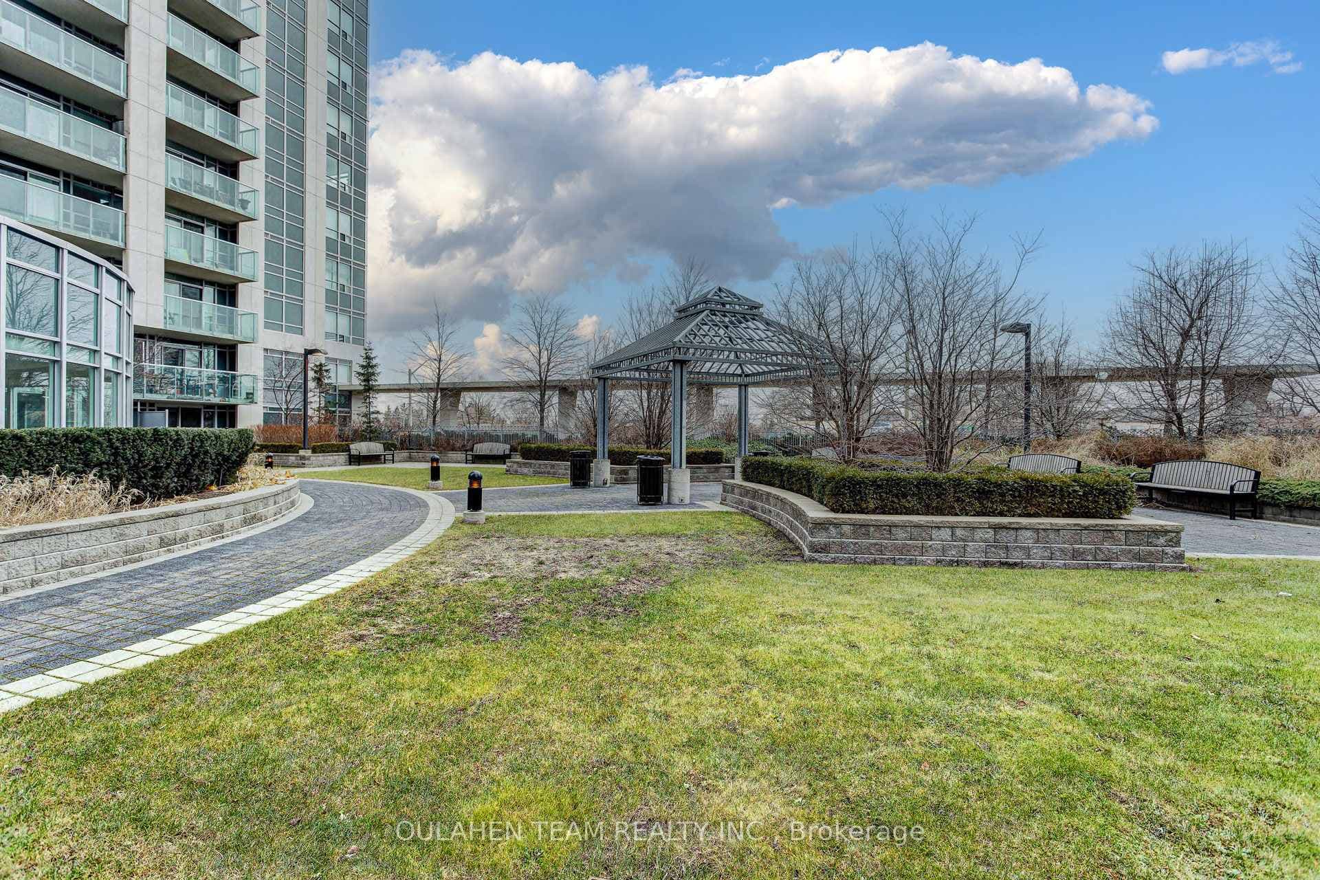 16 Harrison Garden Boulevard Unit 309 - Condo photo 29 of 35 in Willowdale / Newtonbrook, Ontario