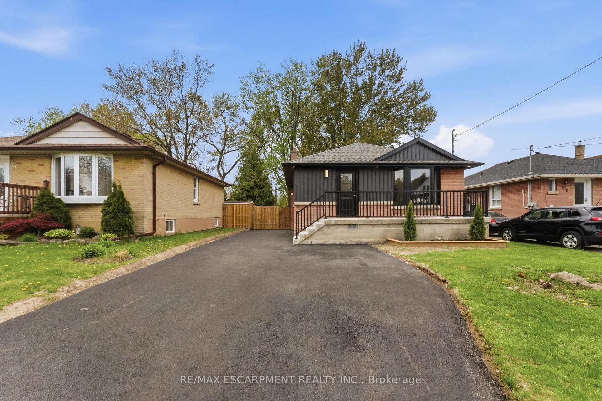 374 East 13th Street - Detached photo 4 of 40 in Hamilton, Ontario
