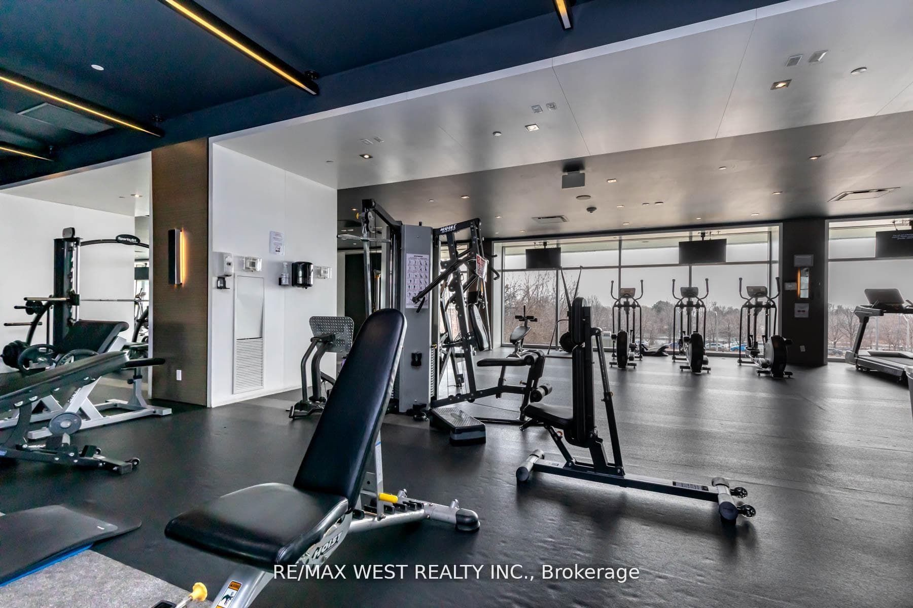 33 Shore Breeze Drive Unit 802 - Condo photo 31 of 38 in Liberty Village / Parkdale / South Parkdale, Ontario