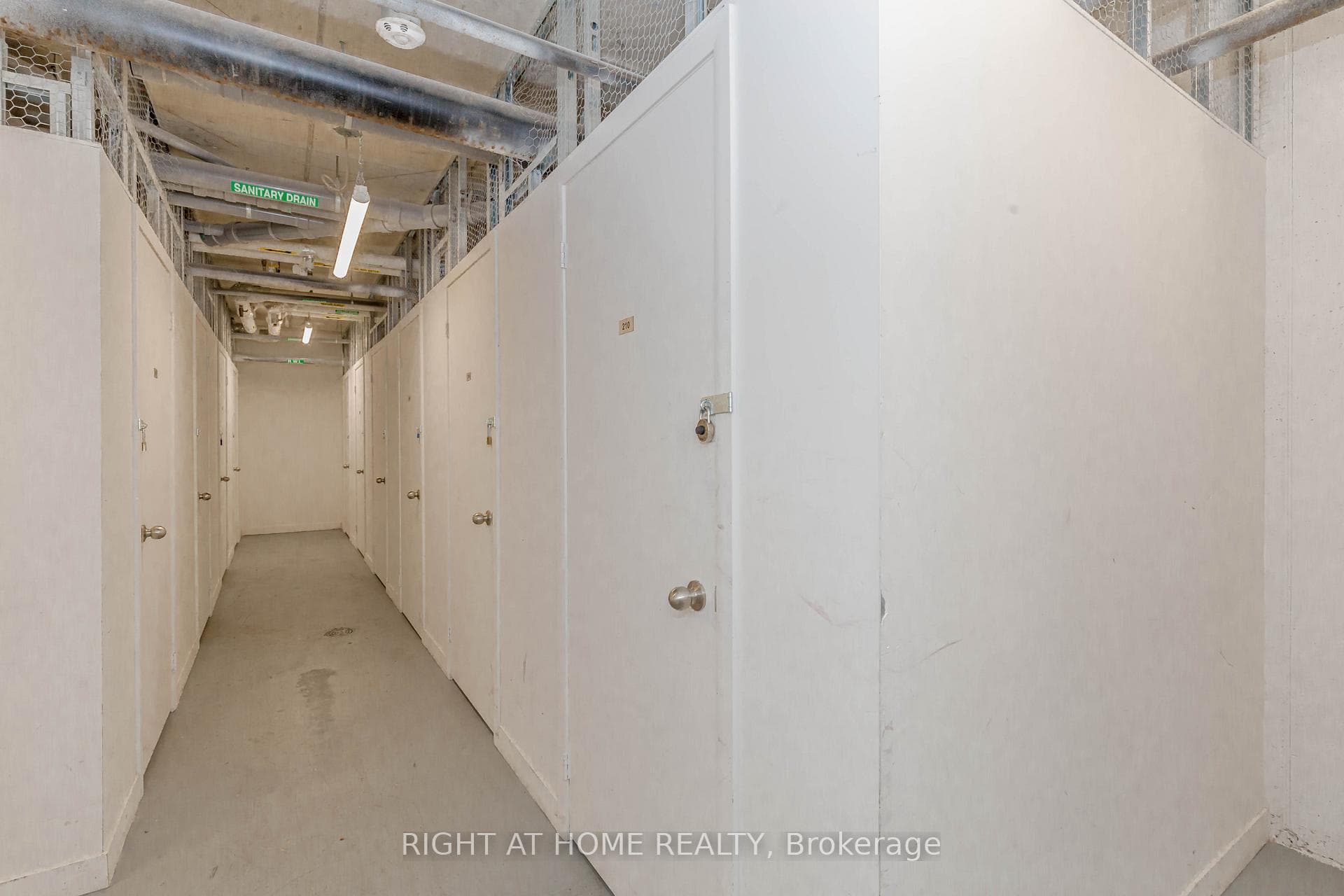 2093 Fairview Street Unit 709 - Condo photo 41 of 45 in Burlington, Ontario