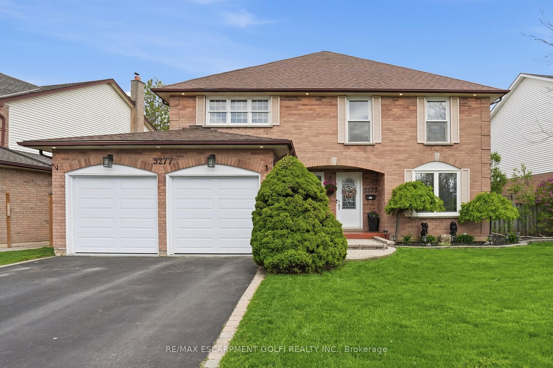 3277 Folkway Drive - Detached photo 1 of 41 in Burlington, Ontario