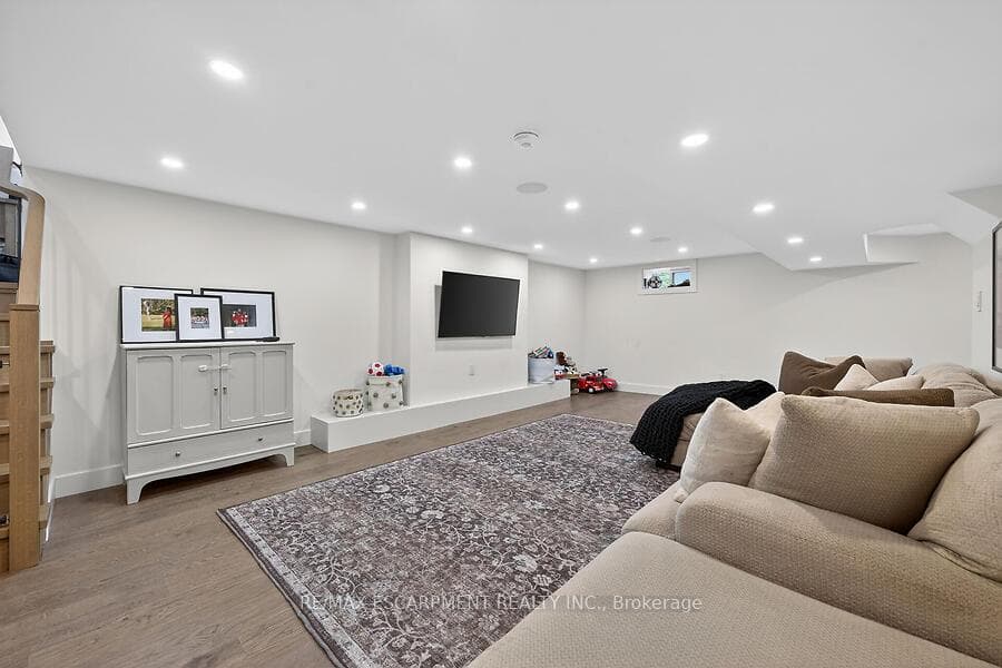 3088 PALMER Drive - Detached photo 32 of 50 in Burlington, Ontario